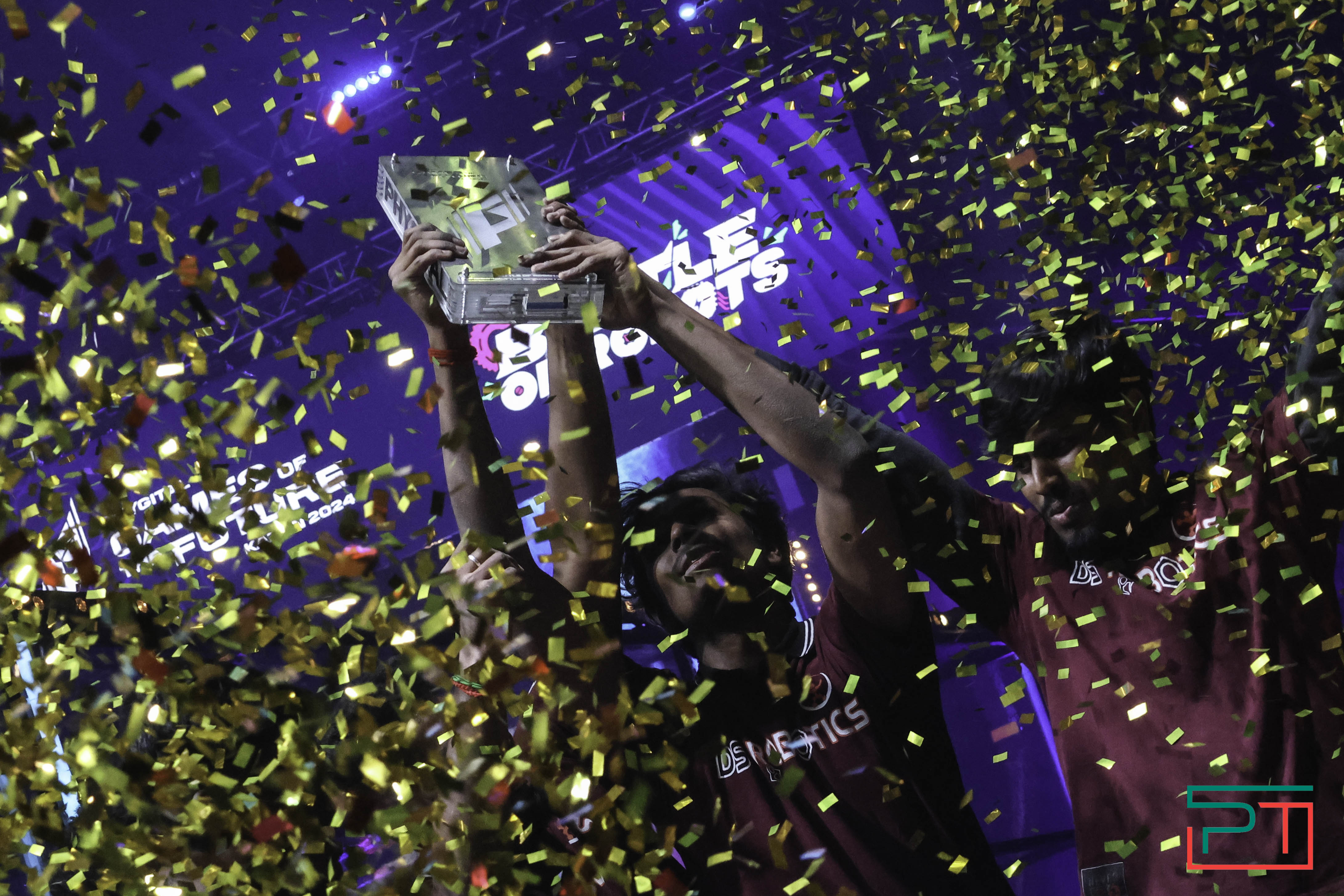 Индия победила в Битве роботов: российский «Папочка» сгорел