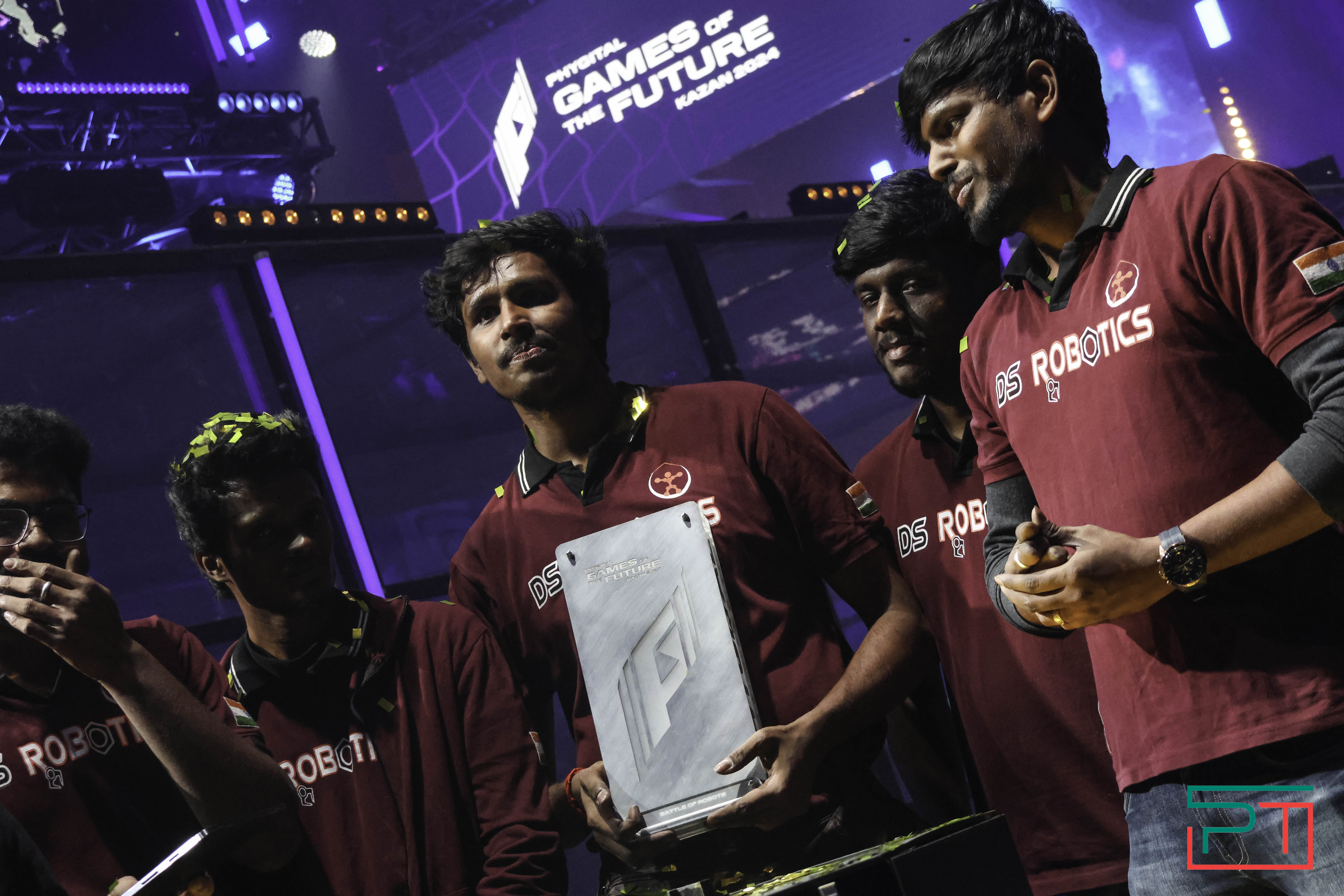 Индия победила в Битве роботов: российский «Папочка» сгорел