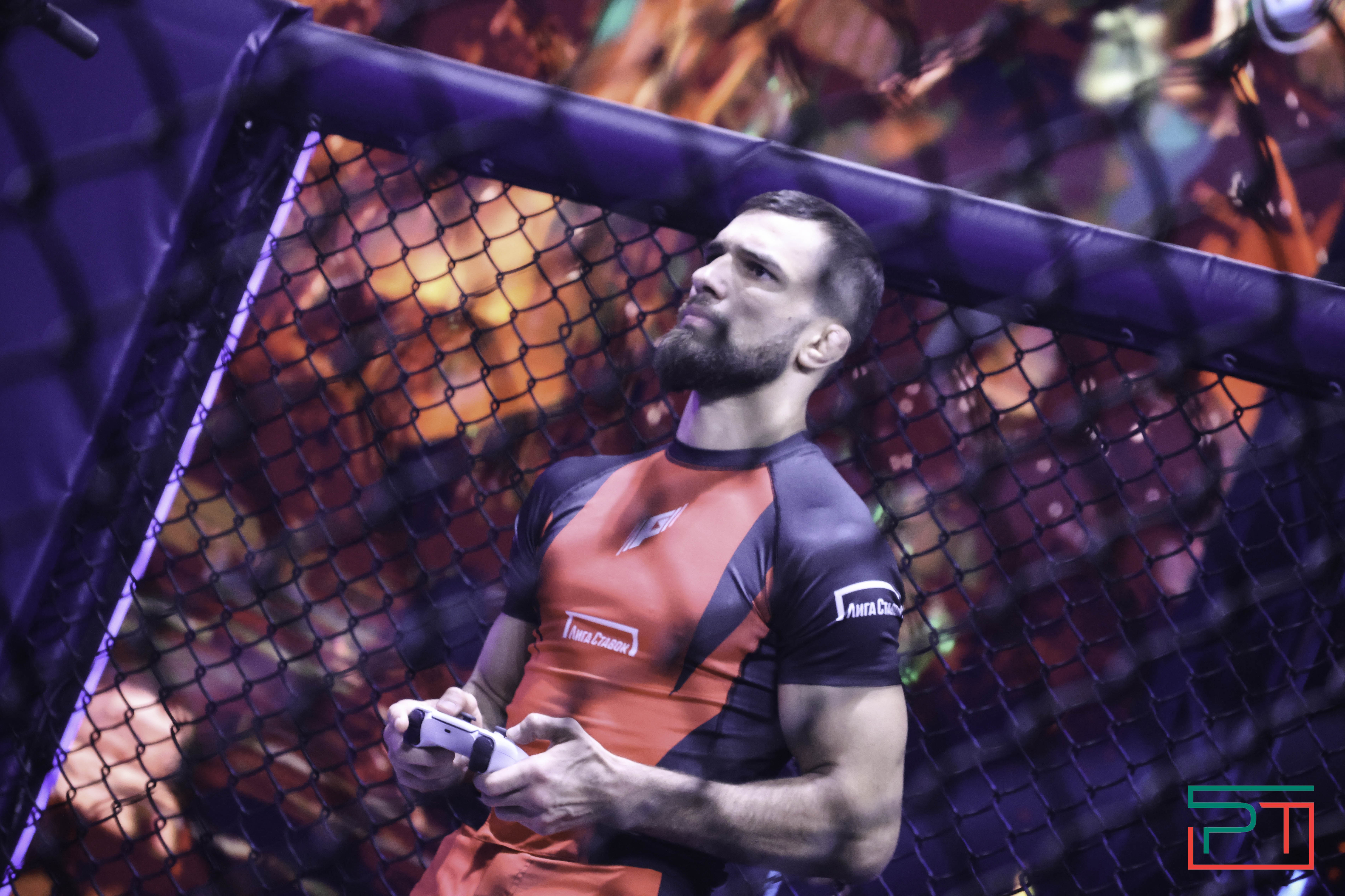 Российская команда Kuznya победила в фиджитал-единоборствах на «Играх Будущего»