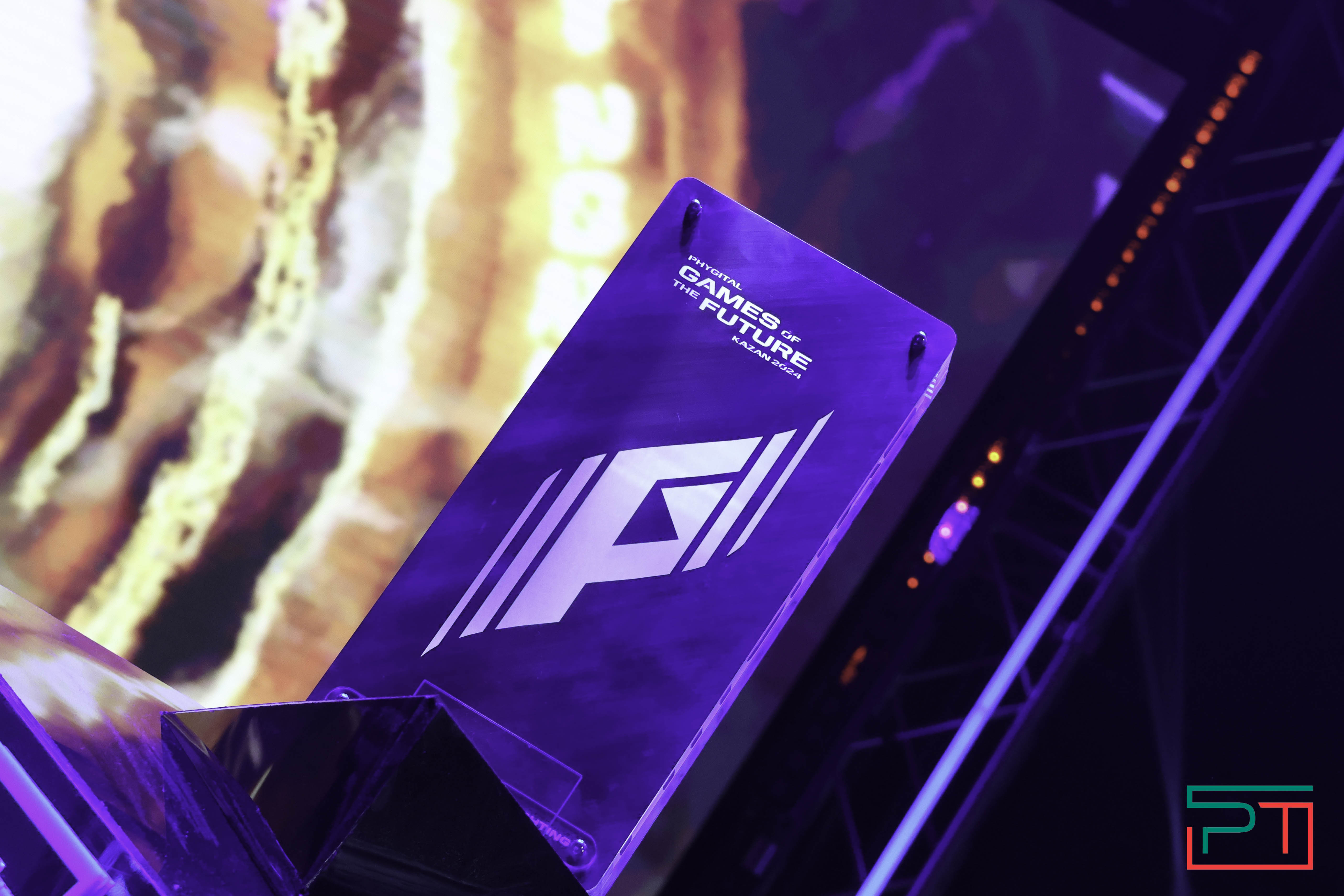 Российская команда Kuznya победила в фиджитал-единоборствах на «Играх Будущего»