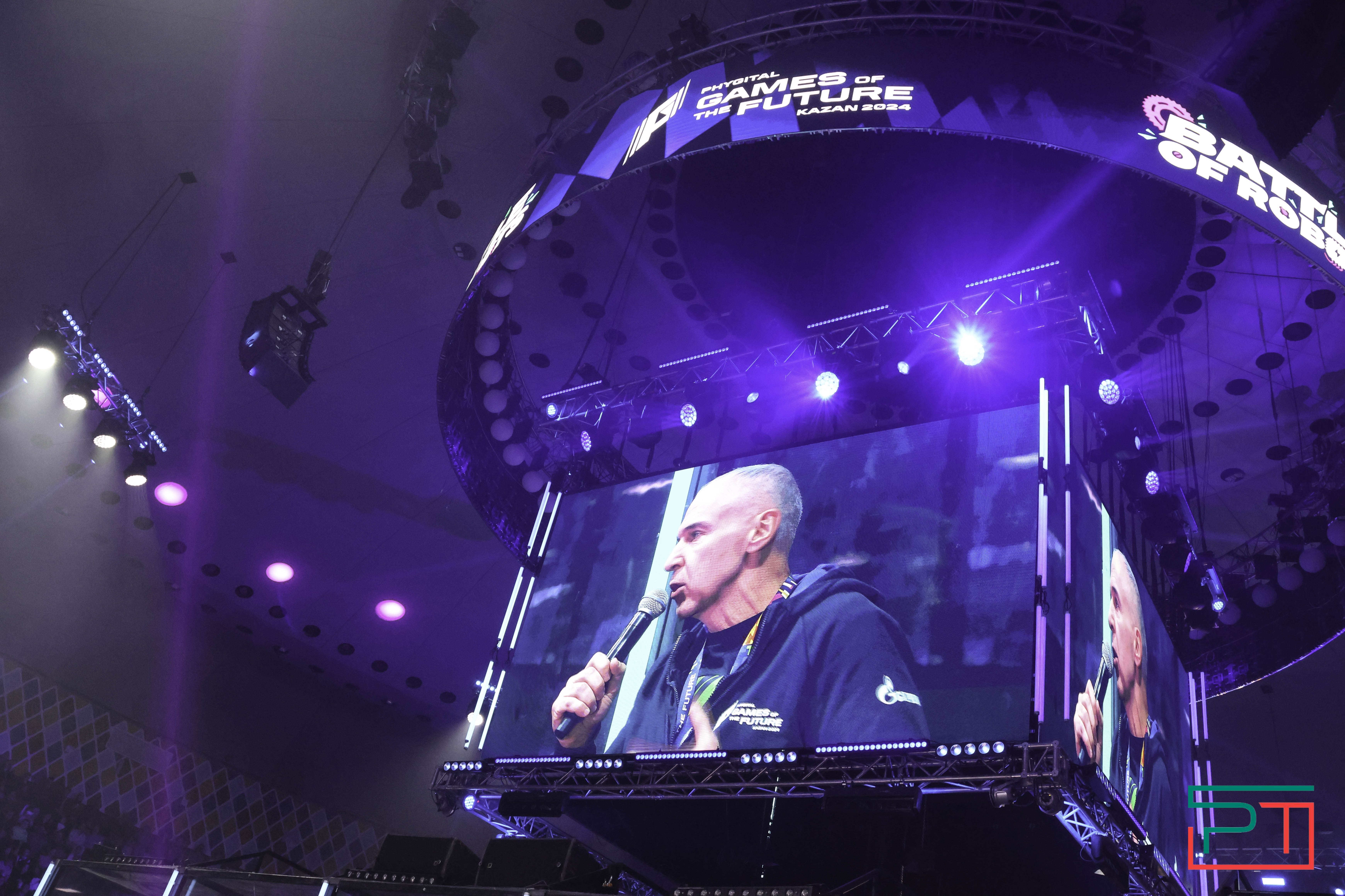 Индия победила в Битве роботов: российский «Папочка» сгорел