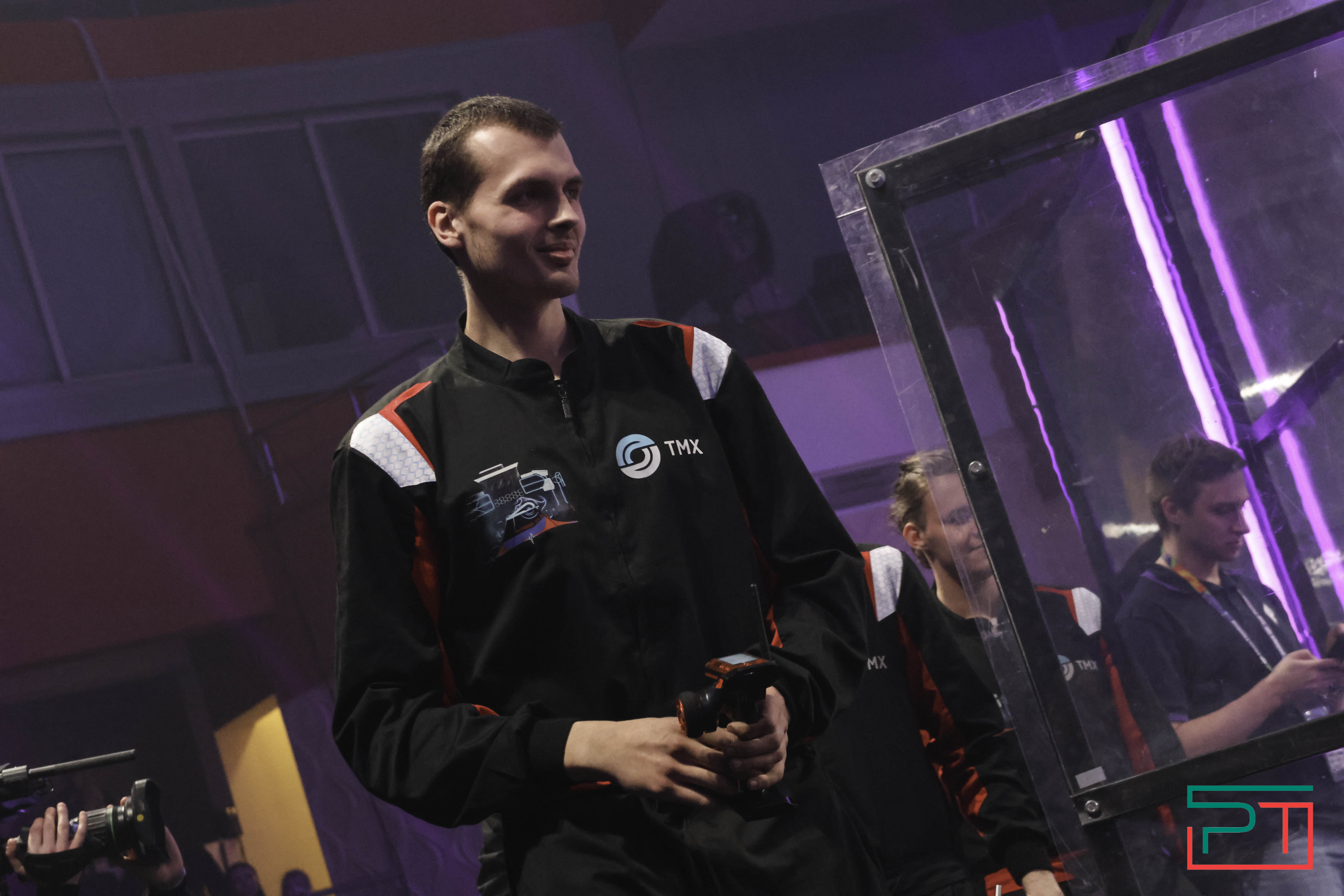 Индия победила в Битве роботов: российский «Папочка» сгорел