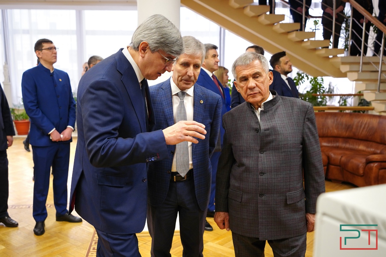 Минниханов принял участие в мероприятии ко Дню российской науки