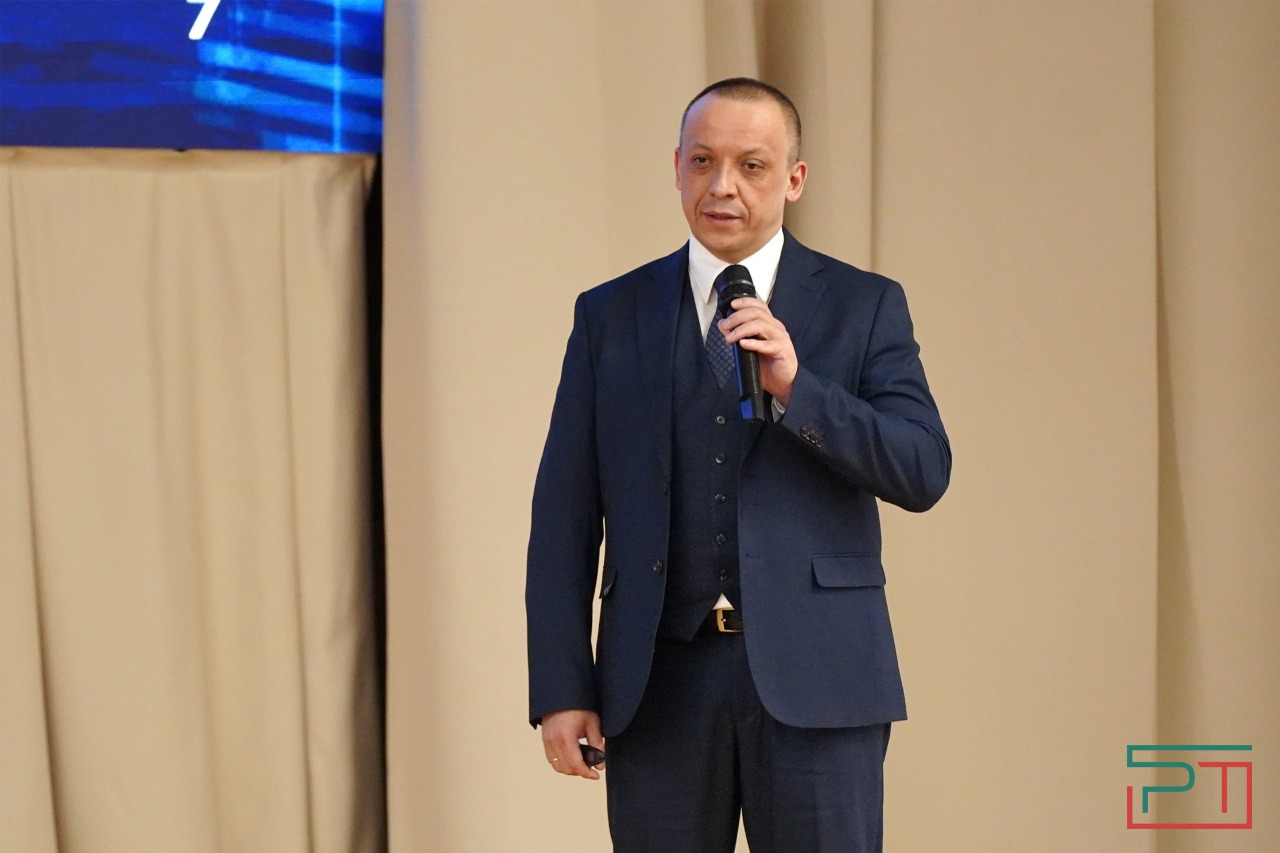 Минниханов принял участие в мероприятии ко Дню российской науки