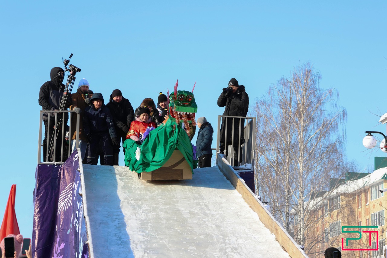 Как Шурале, Ленин и цыплята с ледяной горы катались