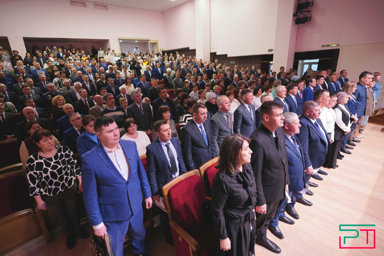 Сафаров принял участие в заседании совета Тюлячинского района