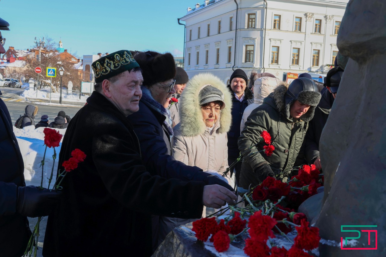 Герой России Расим Баксиков вынес «Моабитские тетради» в Нацмузее