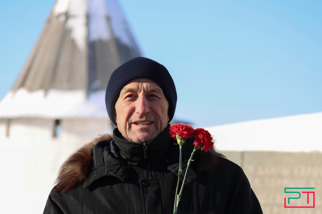 Герой России Расим Баксиков вынес «Моабитские тетради» в Нацмузее