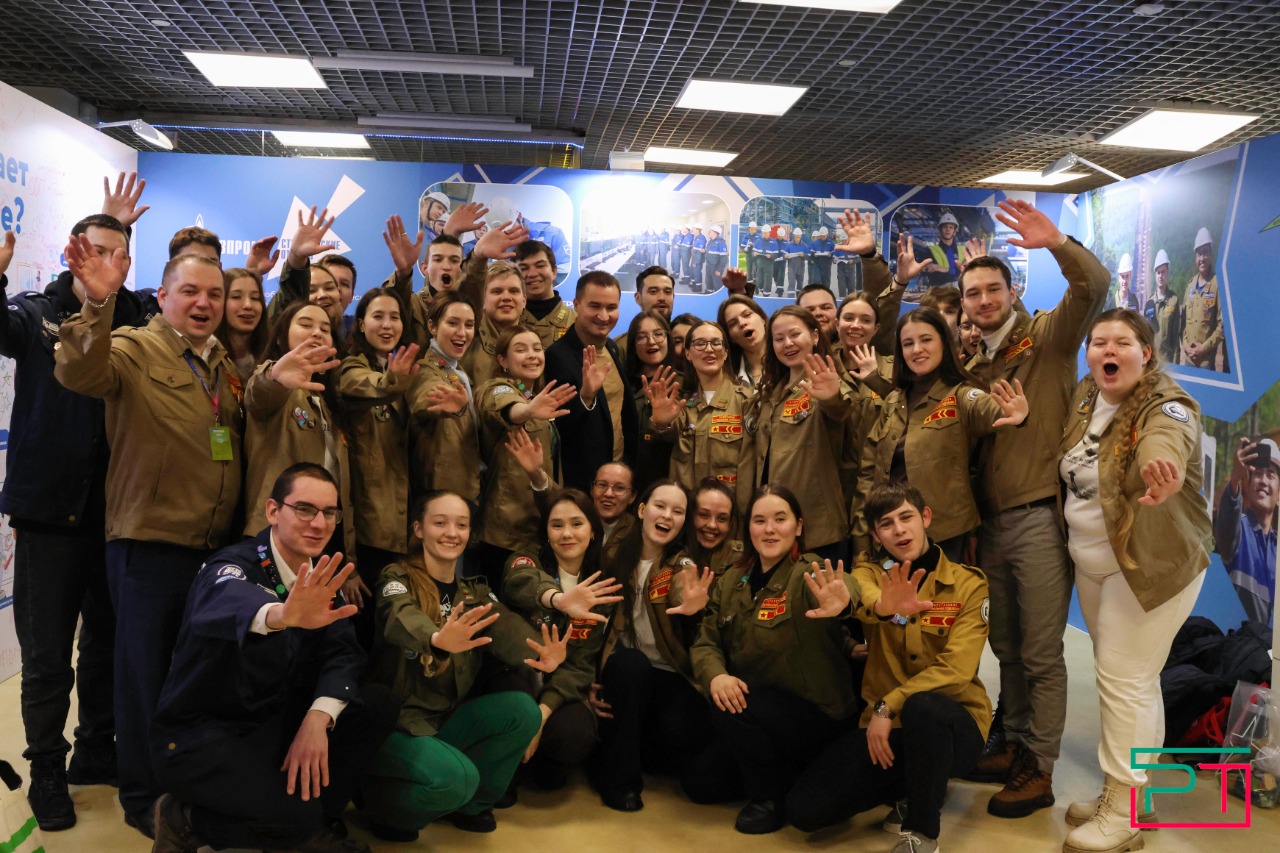 «Яшь юлдаш — Молодой попутчик»: татарстанская молодежь побывала на ВДНХ