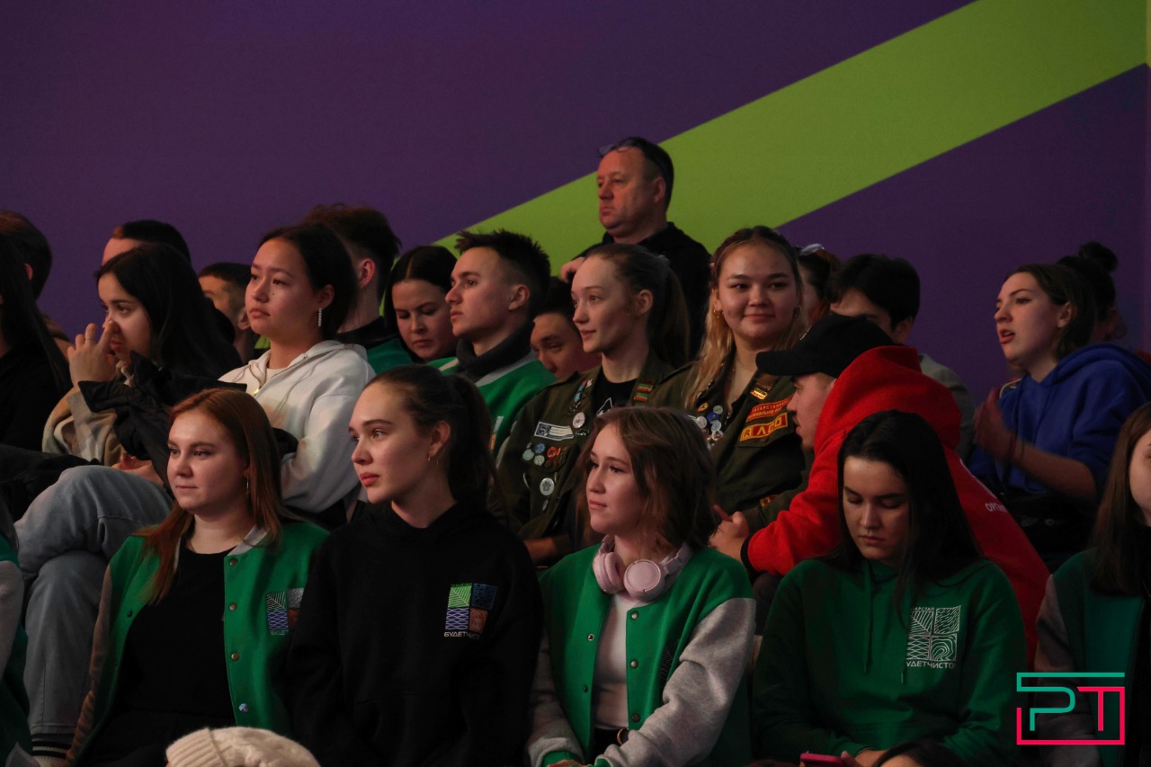 «Яшь юлдаш — Молодой попутчик»: татарстанская молодежь побывала на ВДНХ