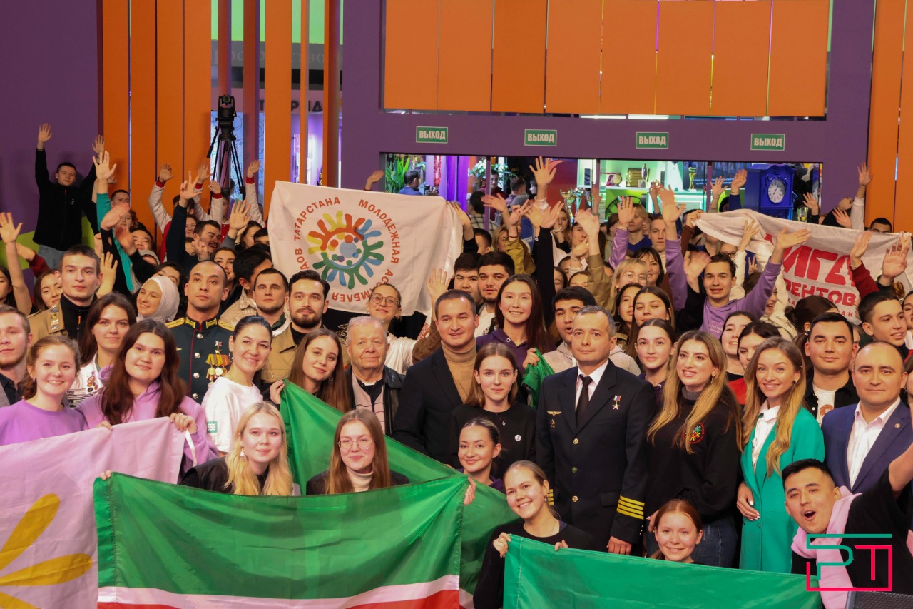 «Яшь юлдаш — Молодой попутчик»: татарстанская молодежь побывала на ВДНХ