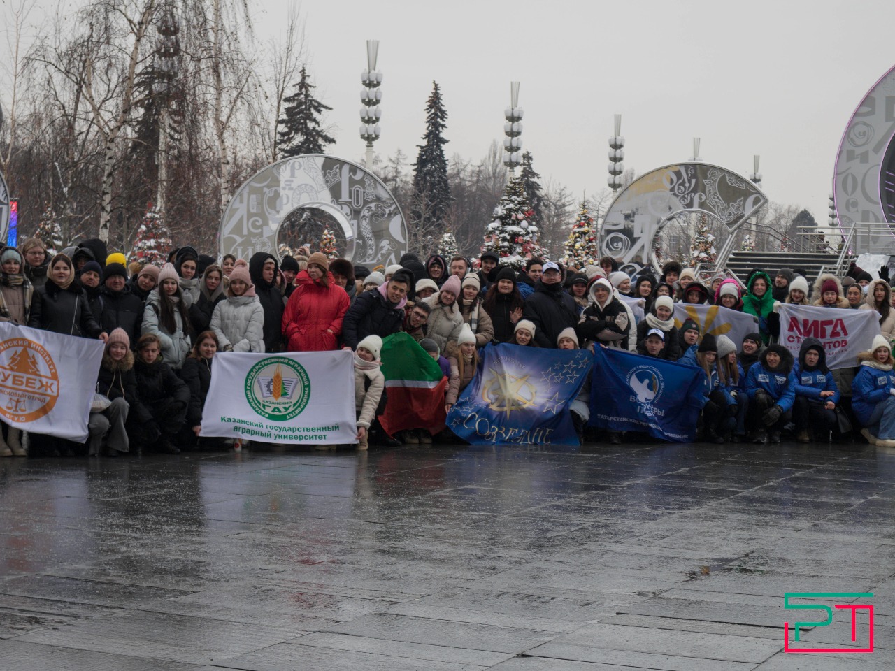 «Яшь юлдаш — Молодой попутчик»: татарстанская молодежь побывала на ВДНХ