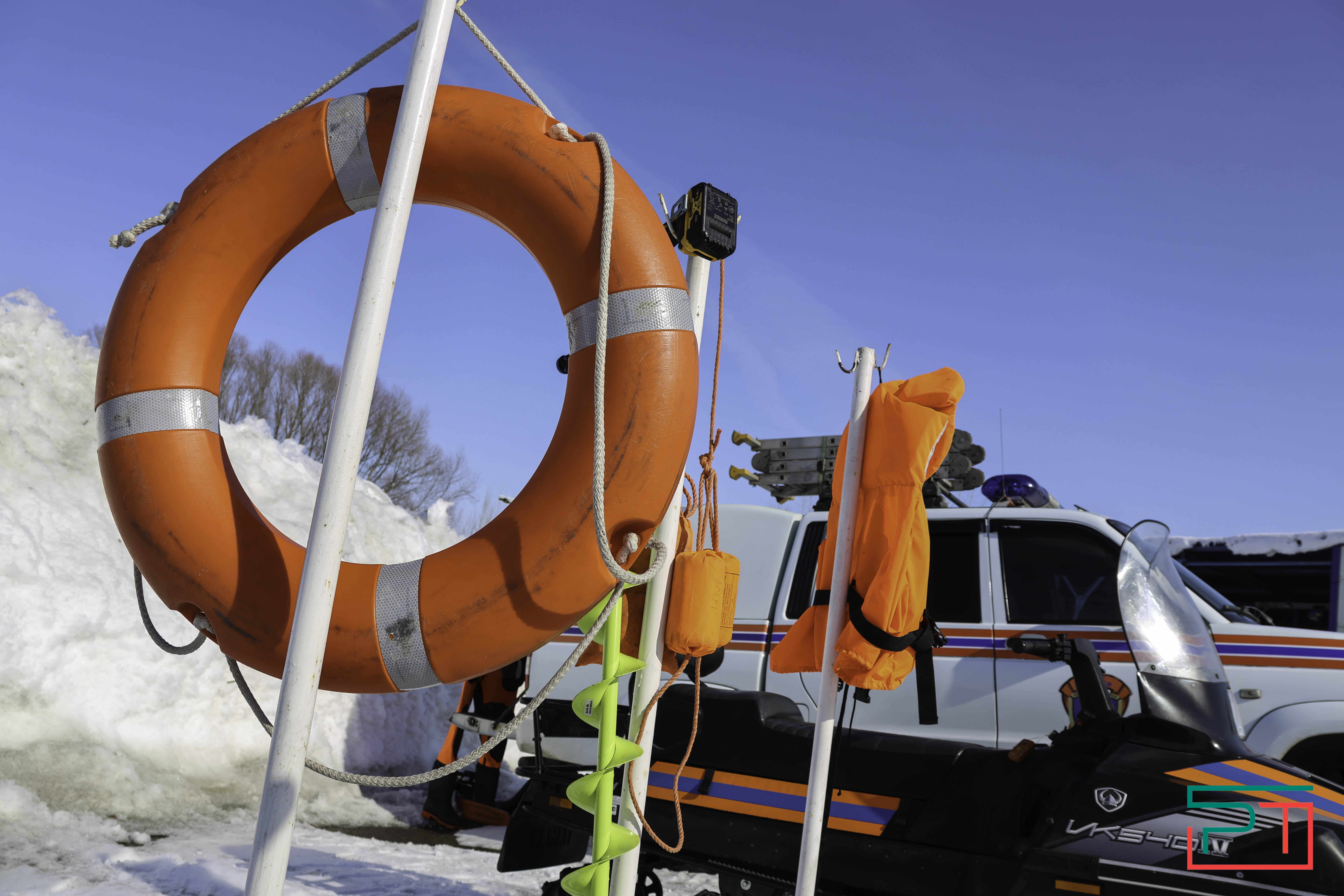 МЧС РТ напоминает об опасности выхода на тонкий лед