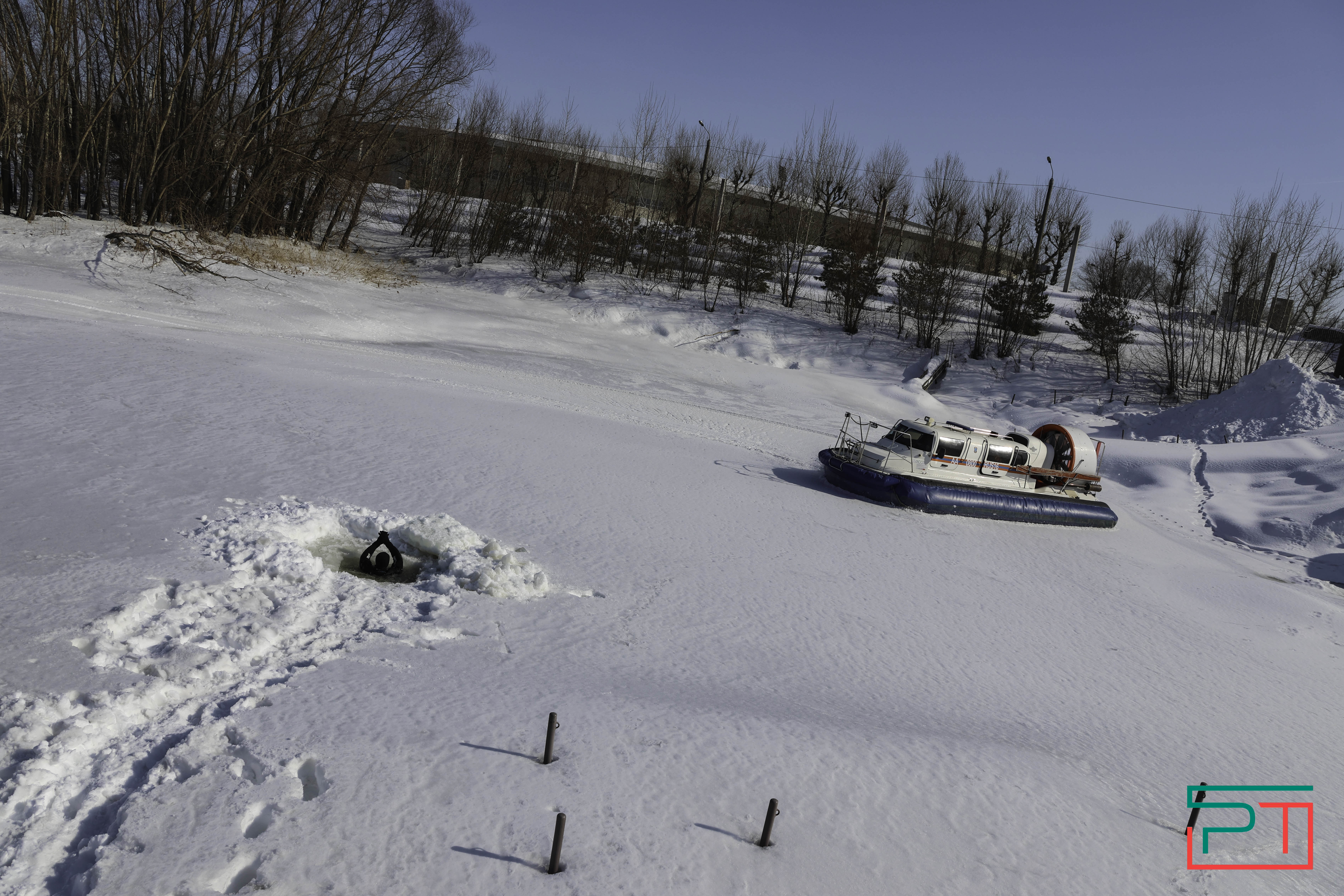 МЧС РТ напоминает об опасности выхода на тонкий лед
