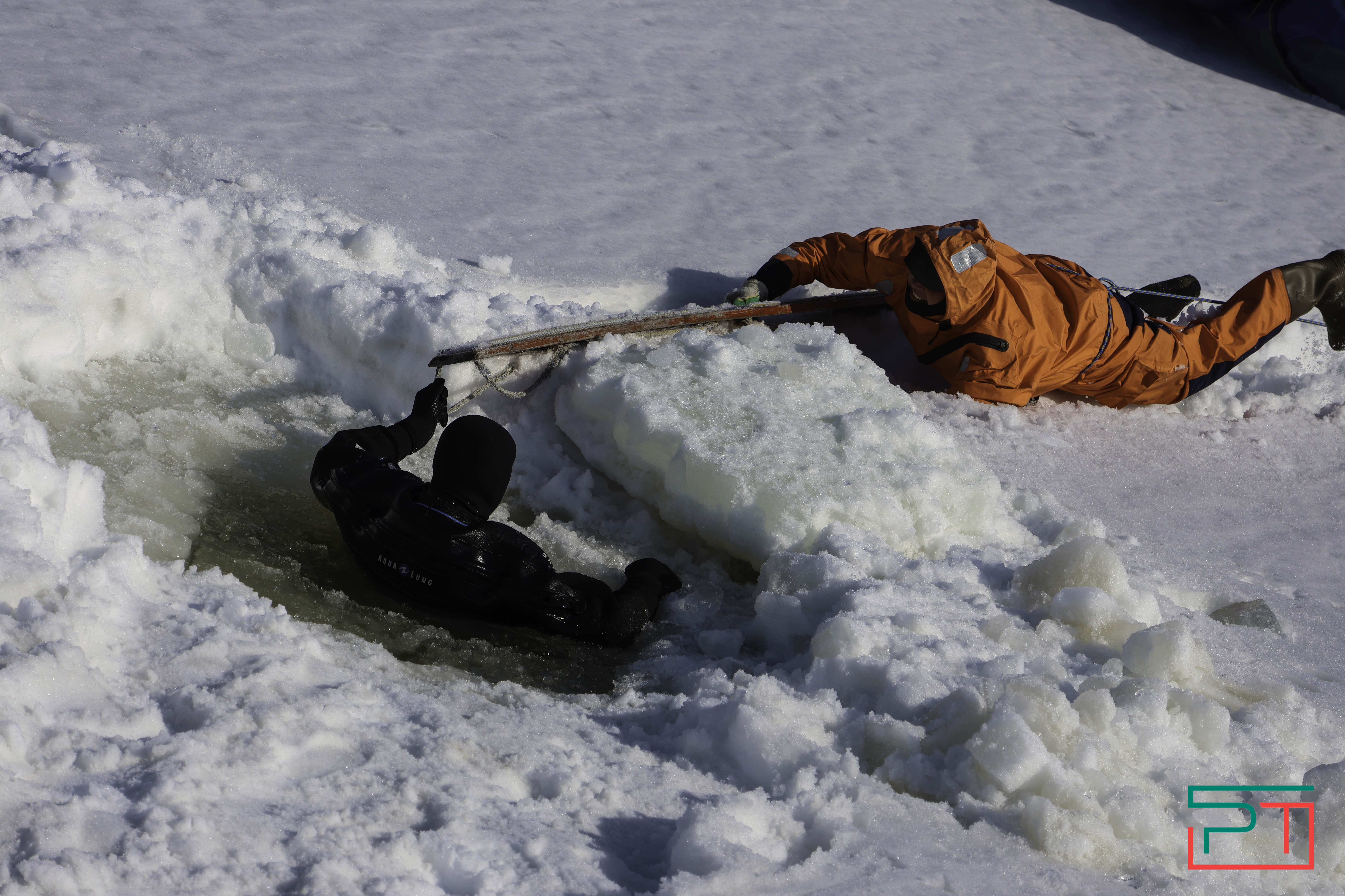 МЧС РТ напоминает об опасности выхода на тонкий лед