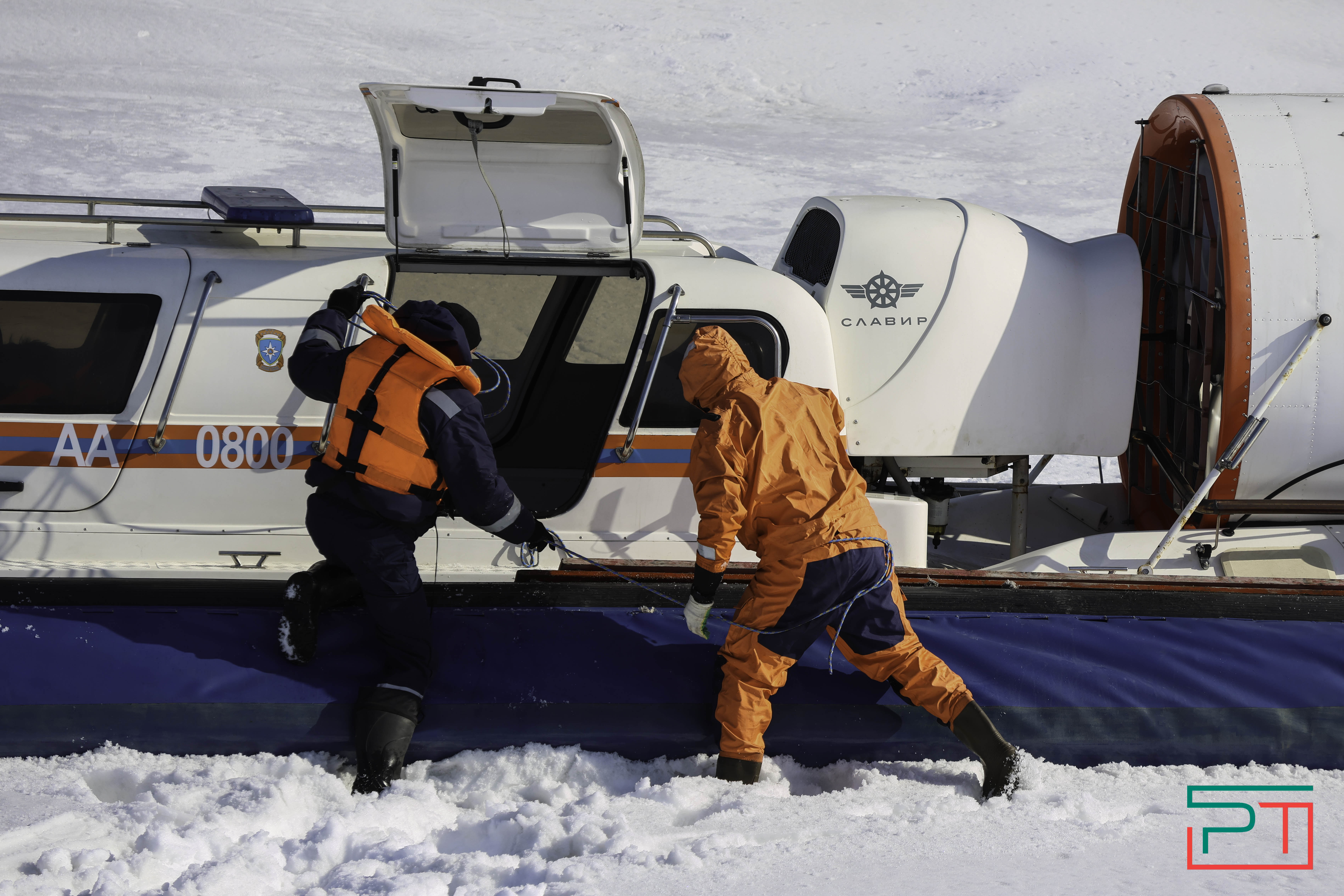 МЧС РТ напоминает об опасности выхода на тонкий лед