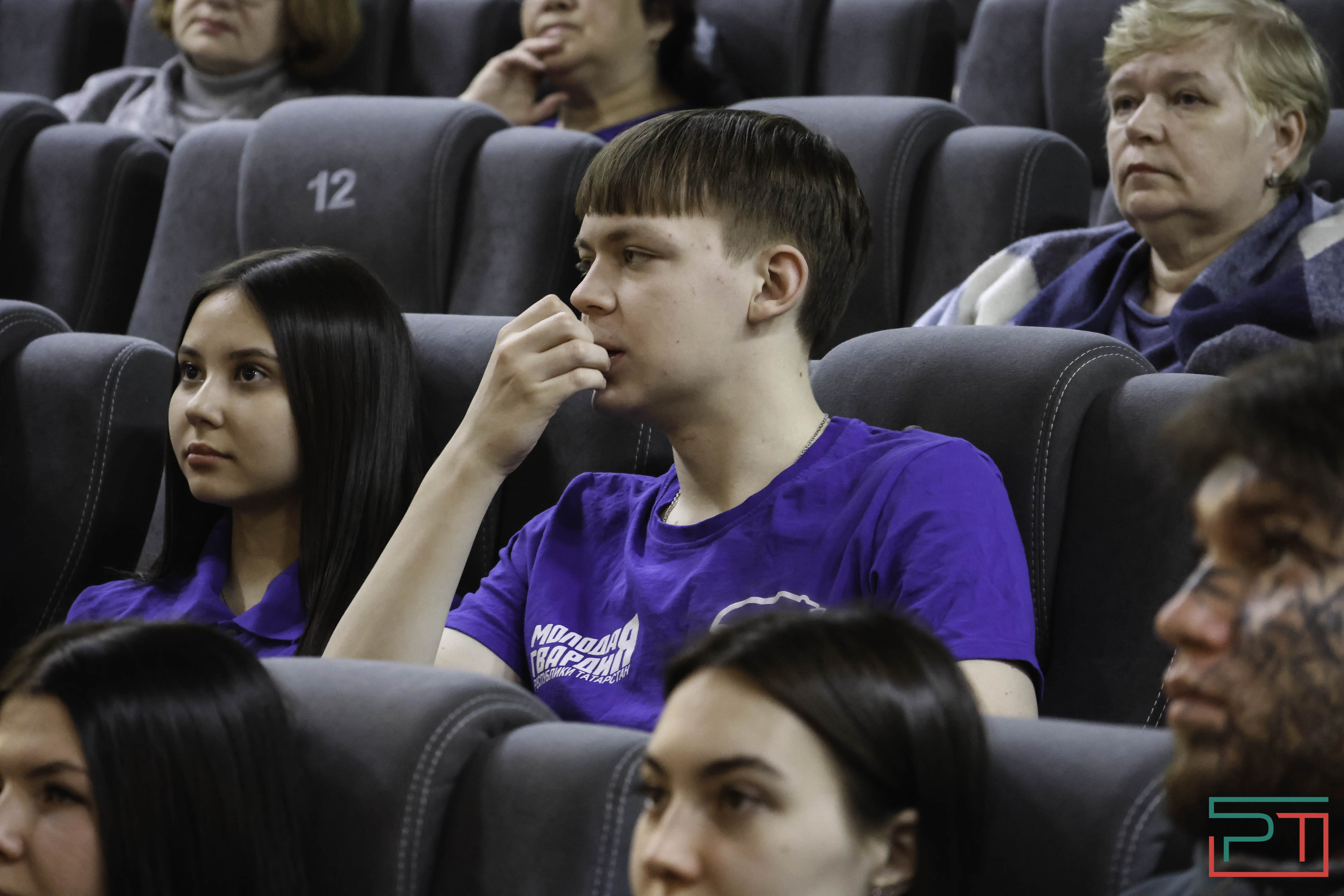 «СВОими глазами»: в Казани прошел показ фильма блогеров