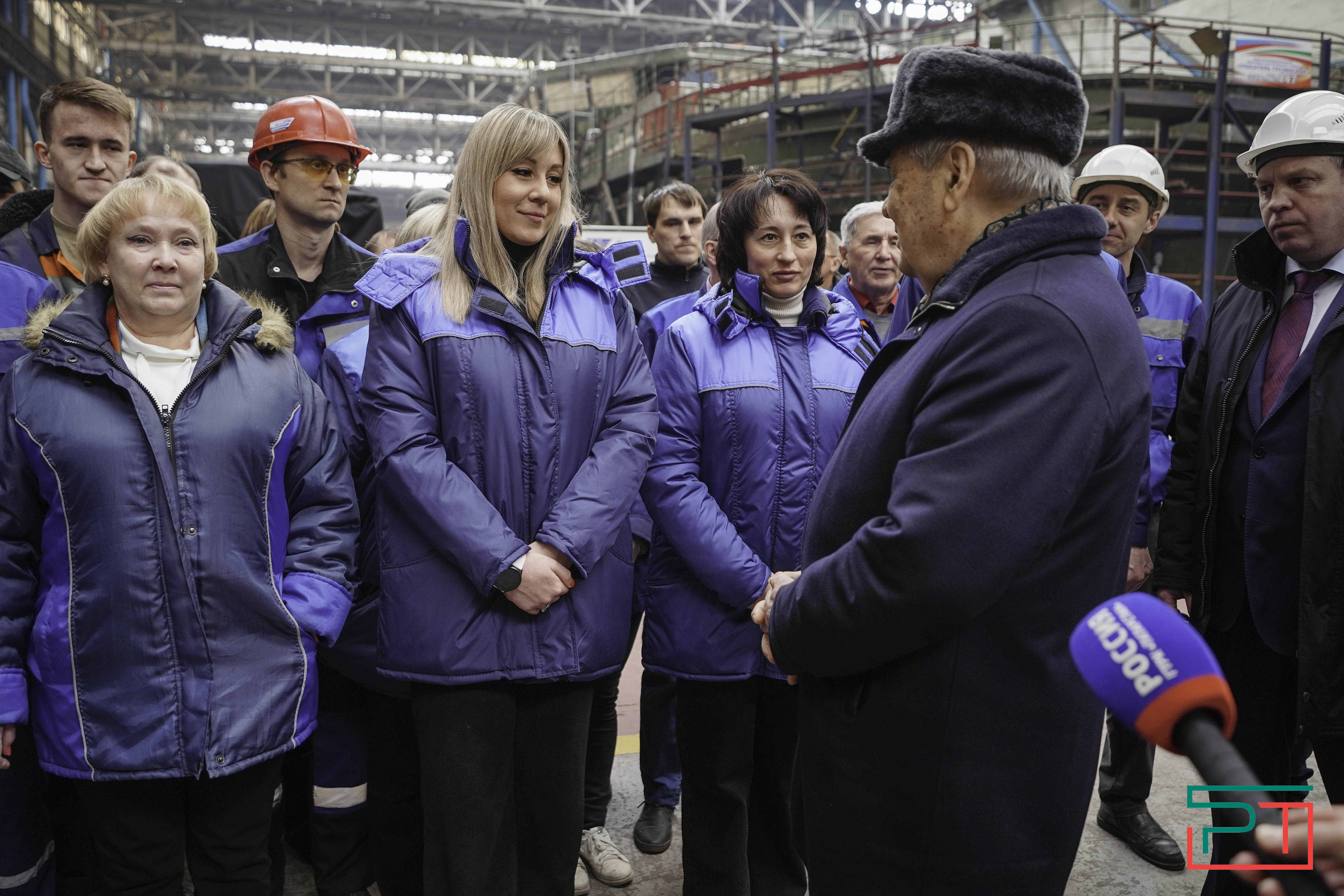 Шаймиев посетил Зеленодольский судостроительный завод