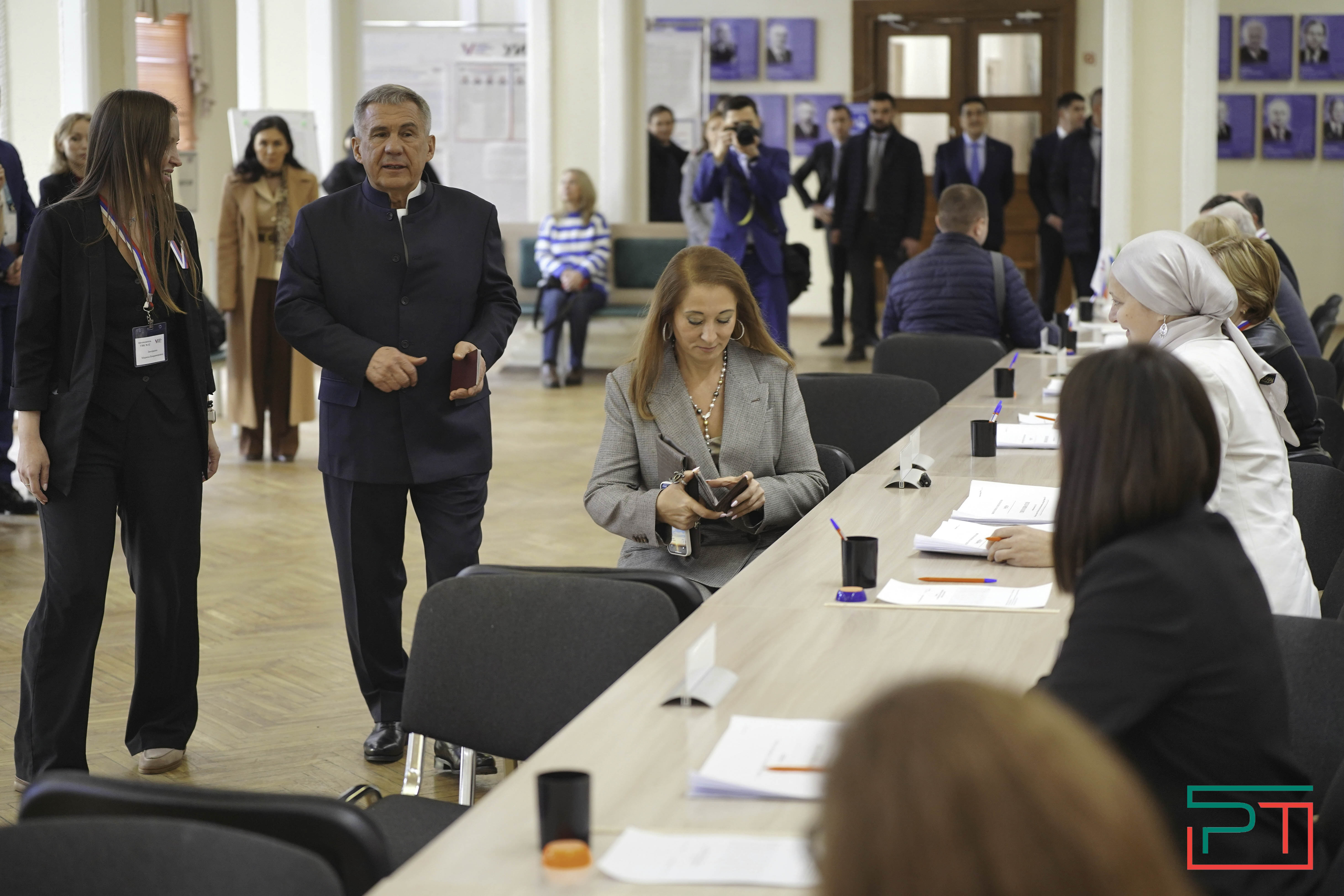 Раис РТ Рустам Минниханов проголосовал на выборах Президента