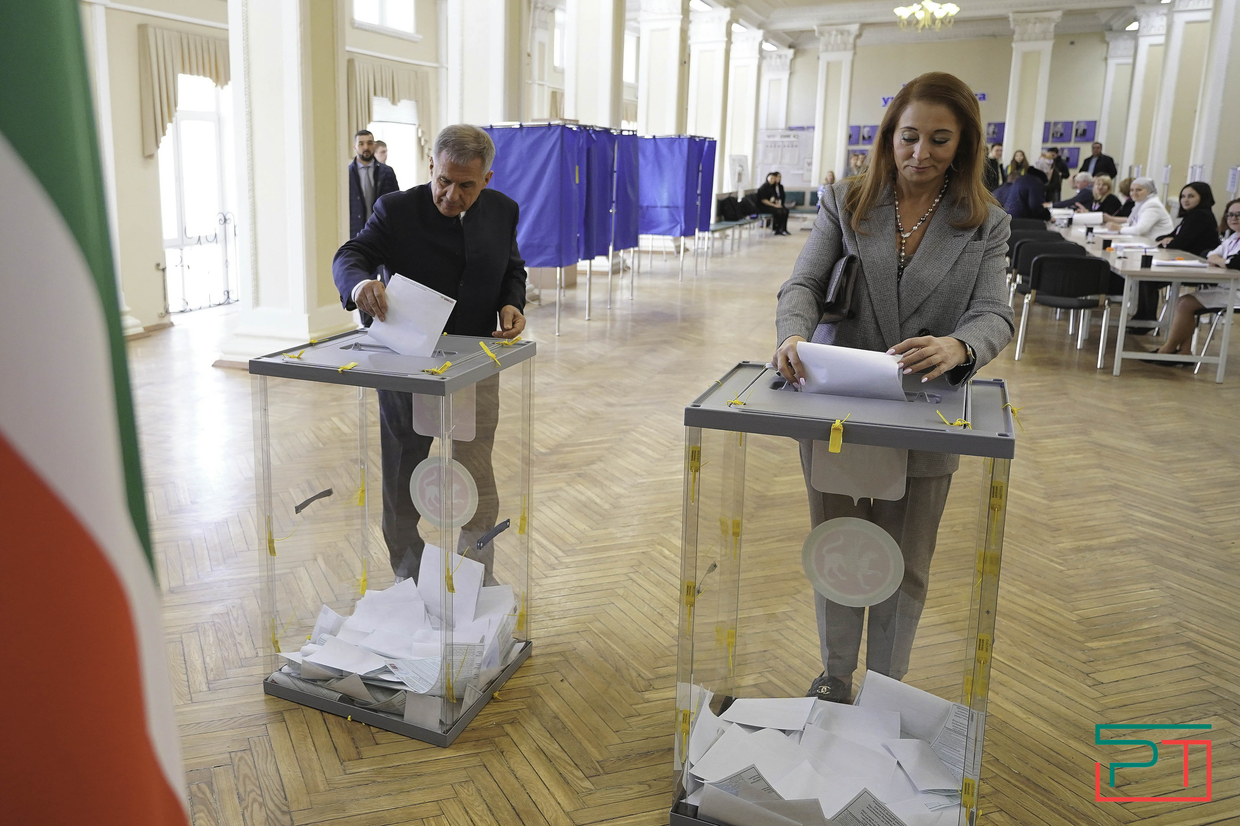 Раис РТ Рустам Минниханов проголосовал на выборах Президента