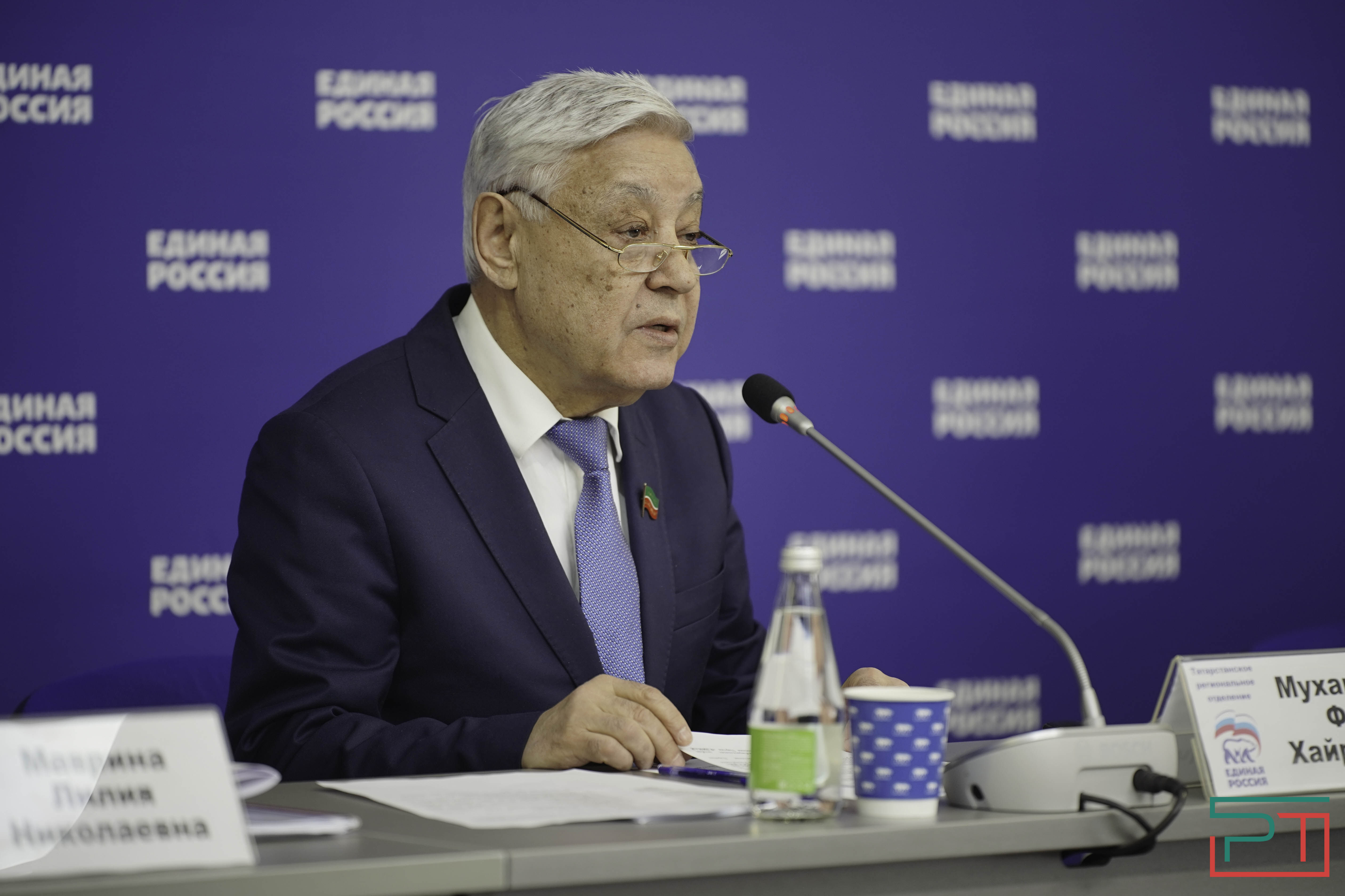 Мухаметшин принял участие в заседании совета "Единой России"