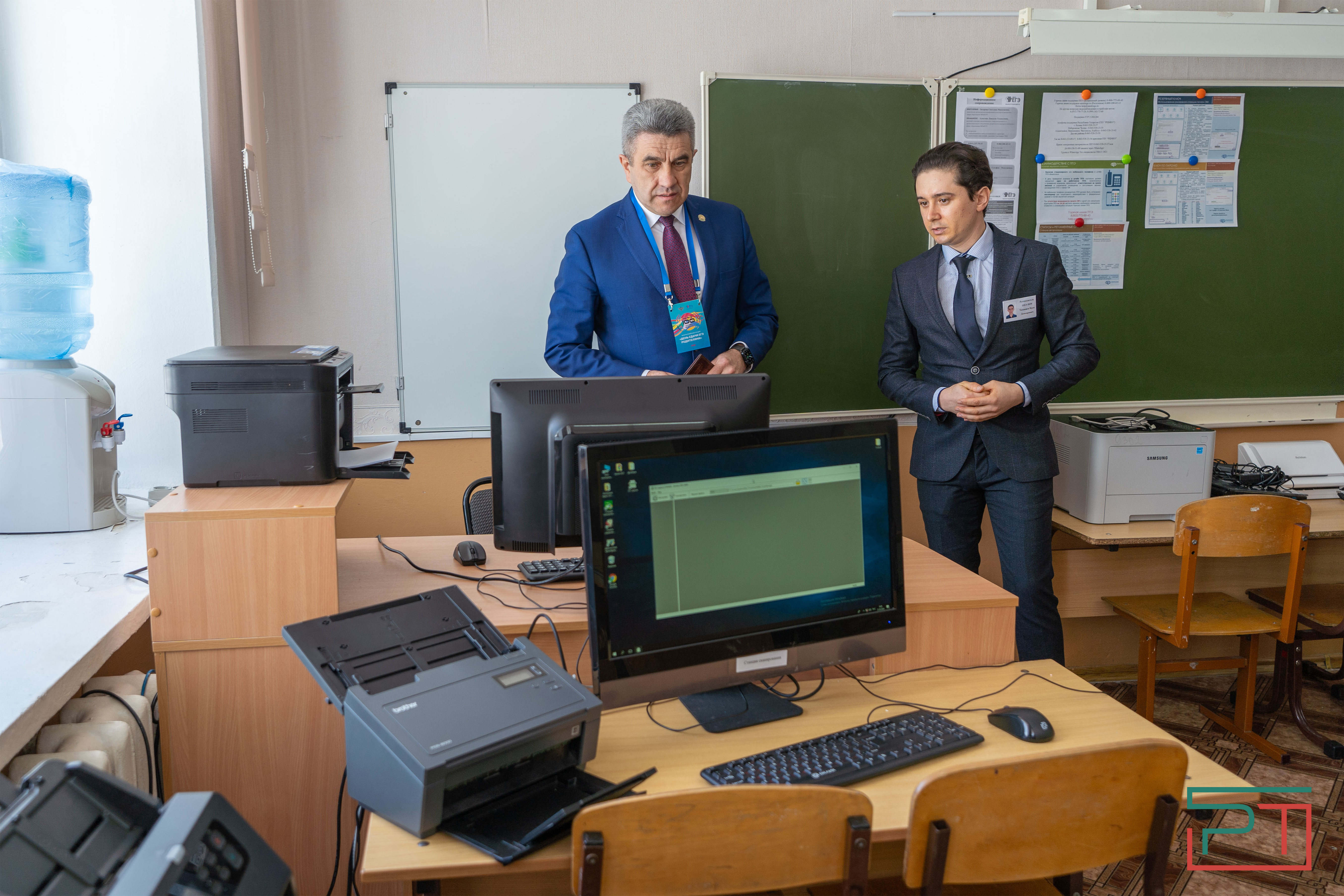 Родители школьников написали ЕГЭ