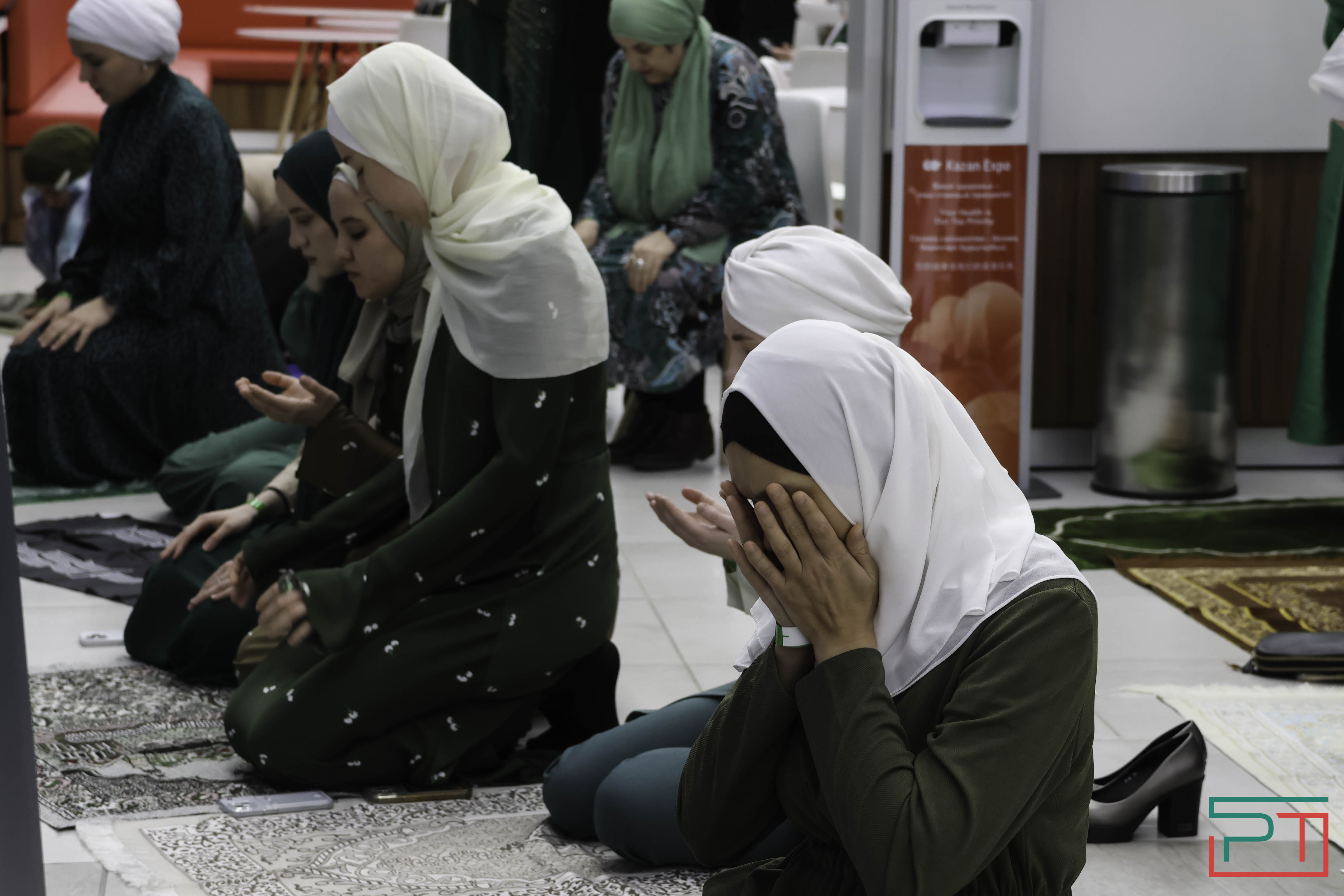 Fashion Iftar 2024 в зеленых тонах прошел в Казани