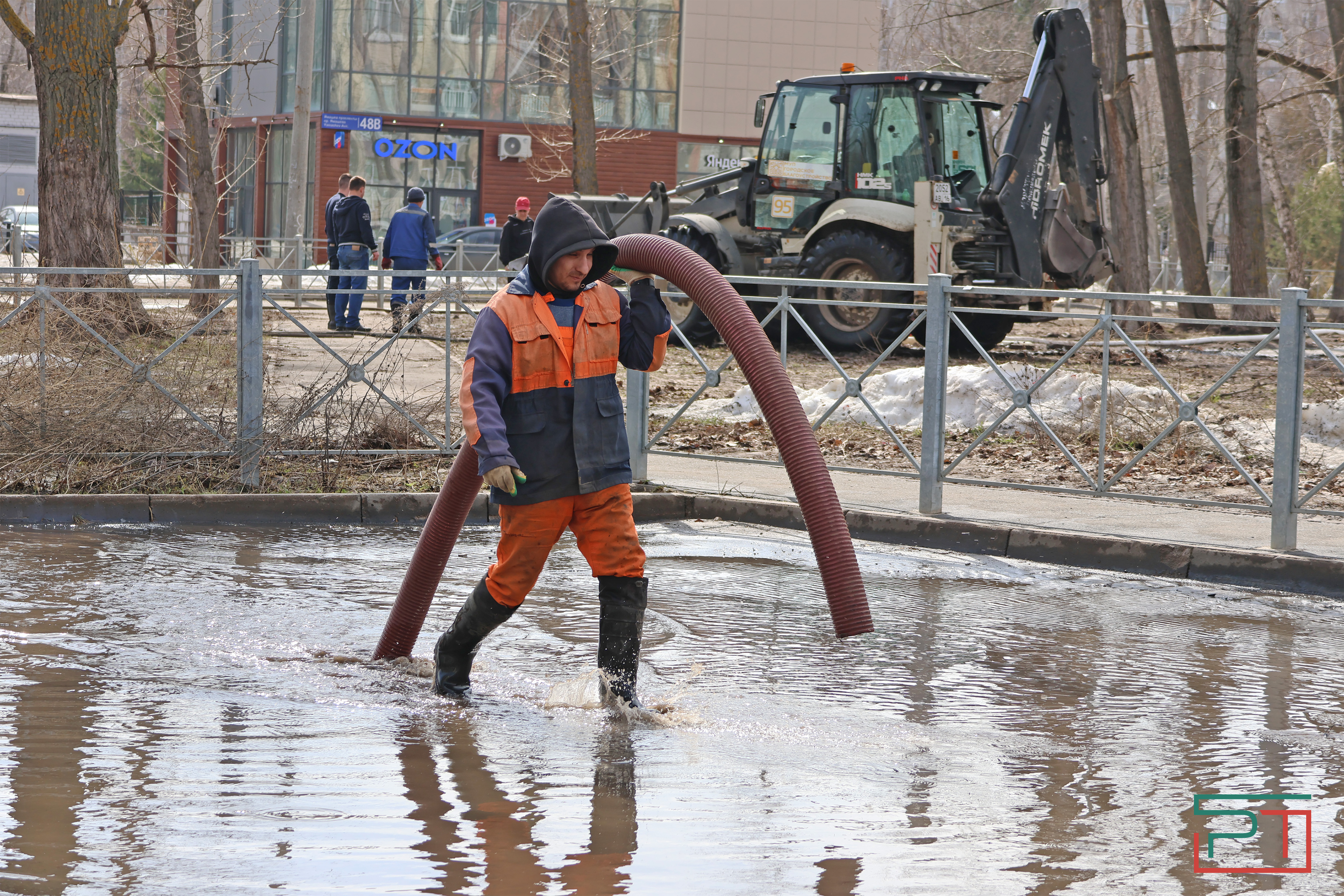 В Казань пришла большая вода