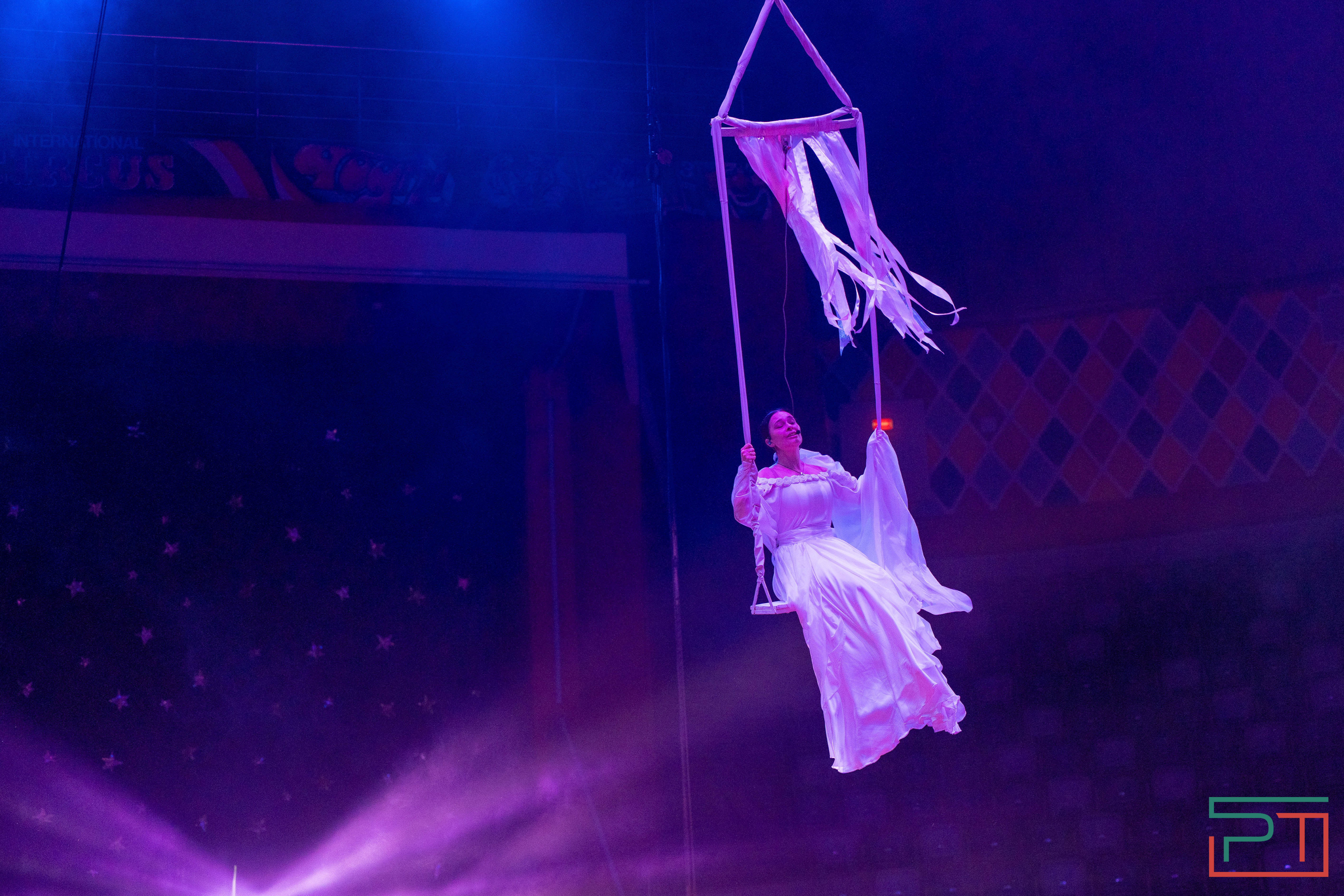 Казанский цирк представляет: новый спектакль "На Сенном базаре"