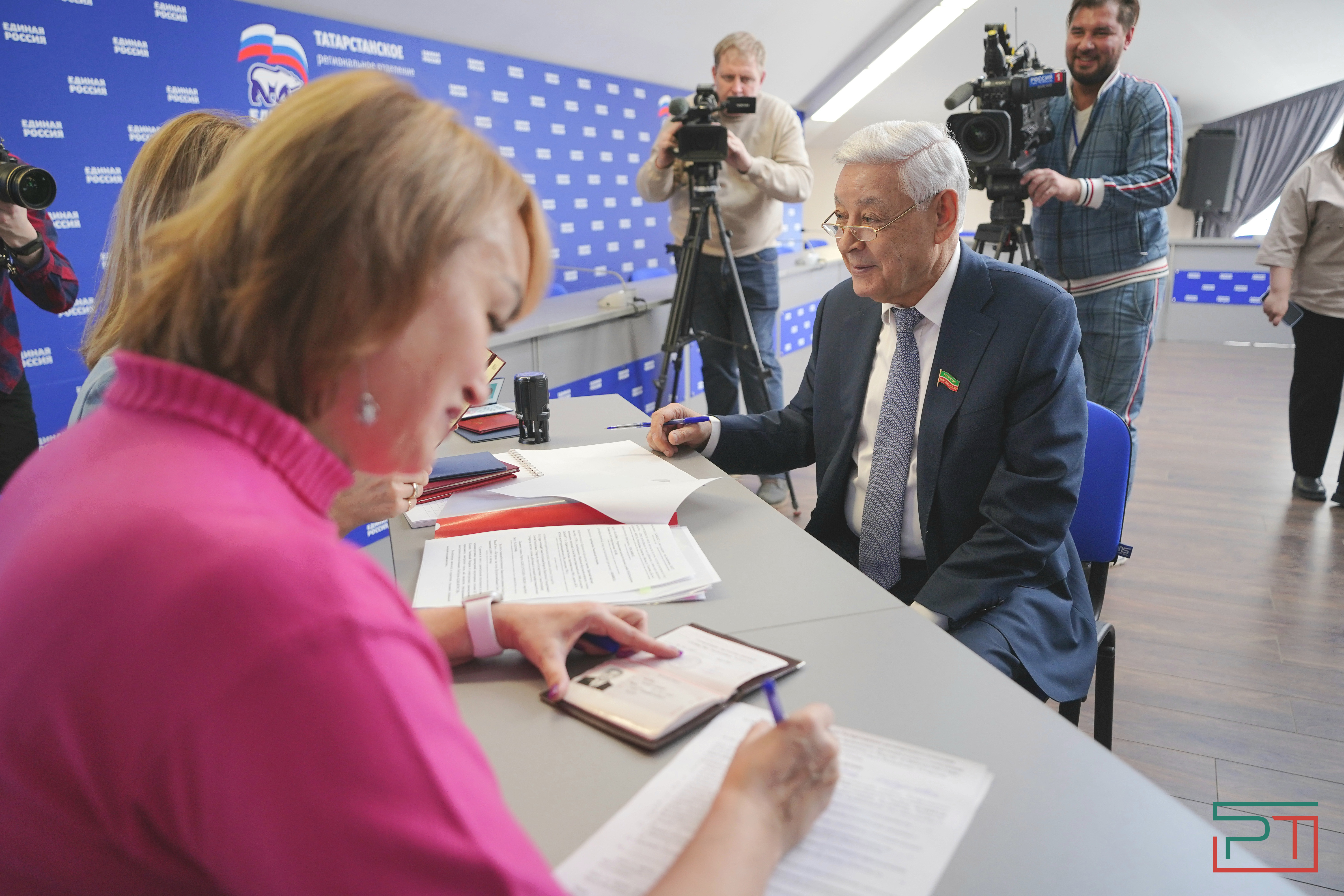 Мухаметшин подал документы на предварительное голосование “Единой России”