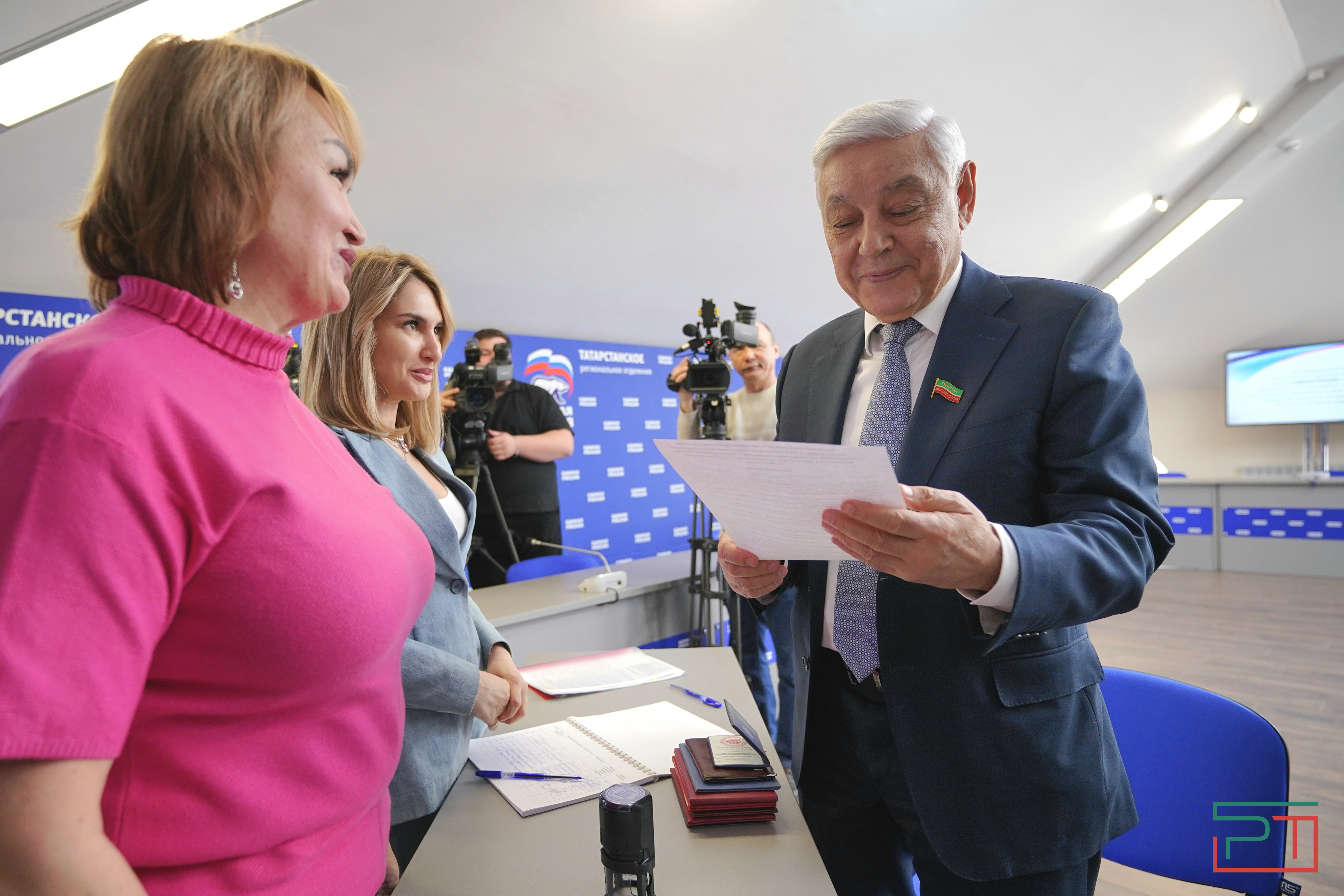 Мухаметшин подал документы на предварительное голосование “Единой России”