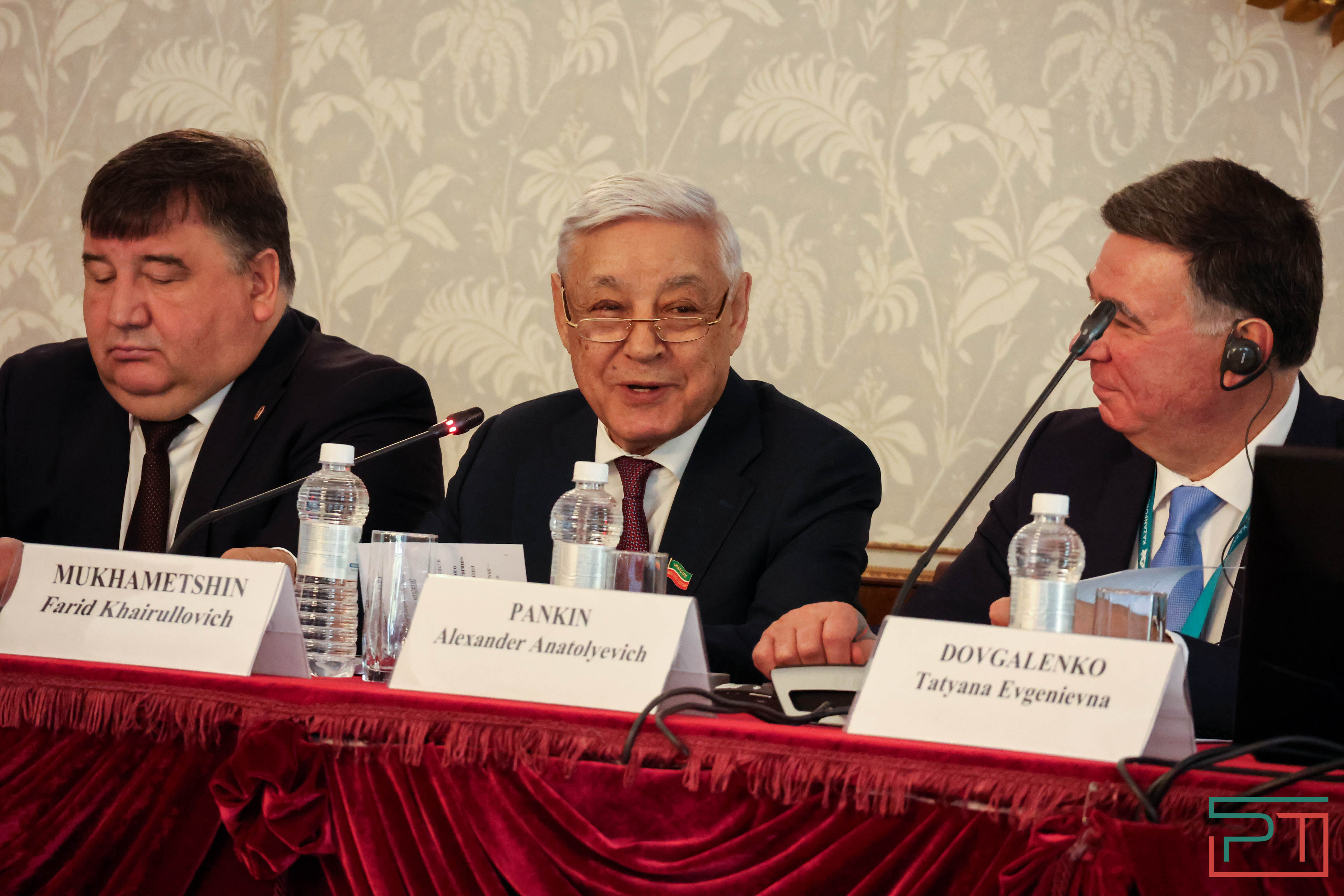 В РТ открыли табличку, посвященную включению обсерватории КФУ в список ЮНЕСКО