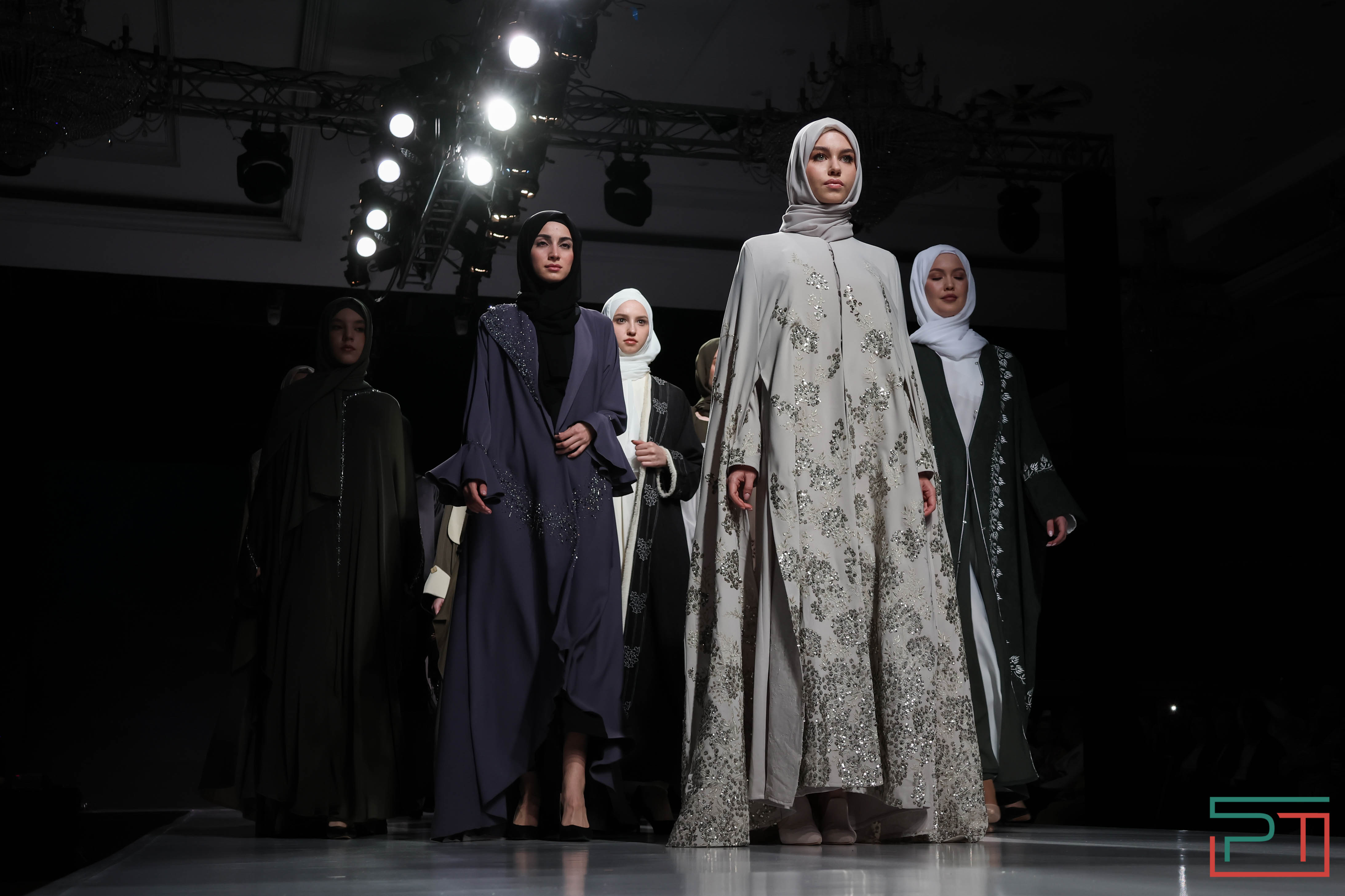 Показ благопристойной моды Modest Fashion Day прошел в Казани