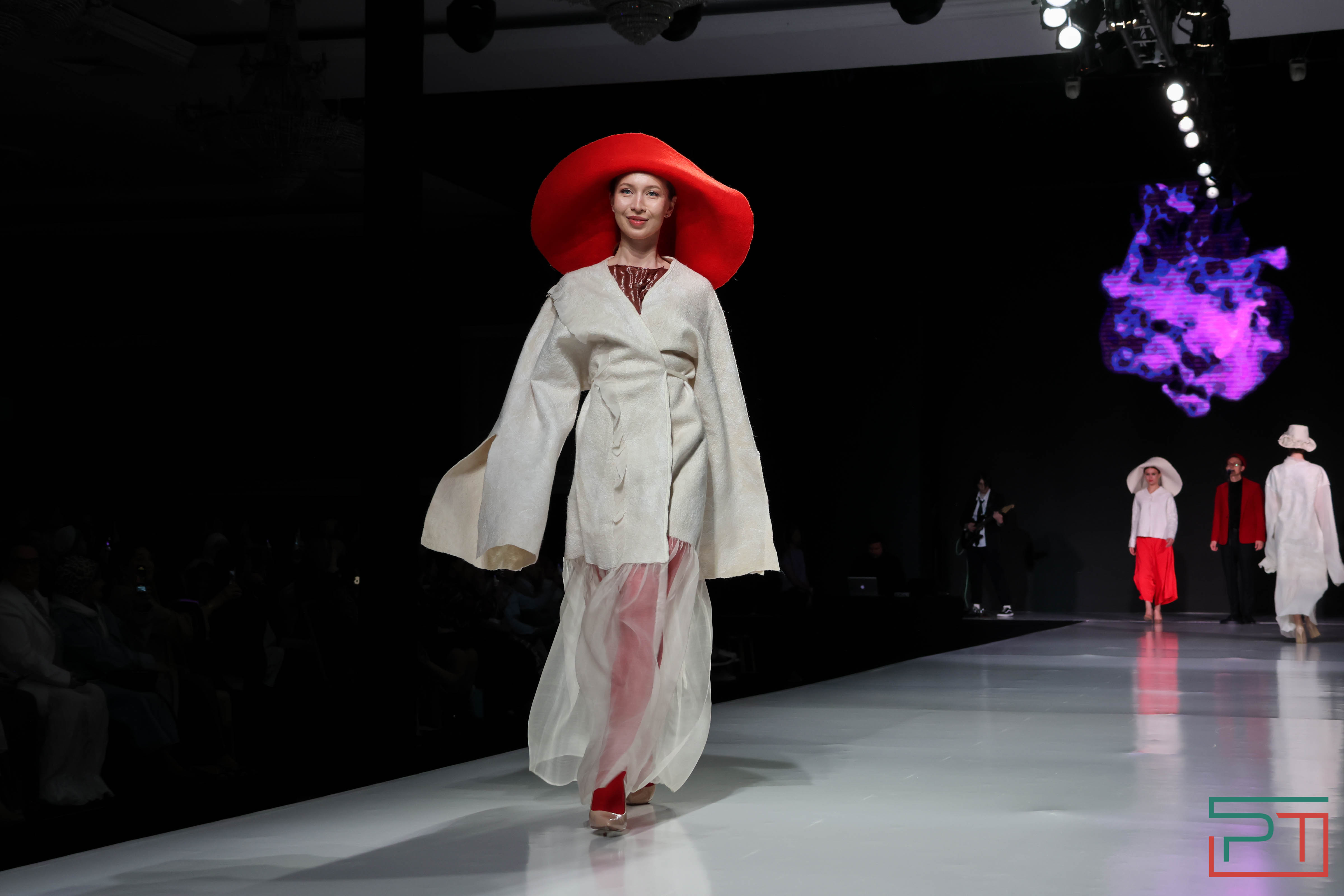 Показ благопристойной моды Modest Fashion Day прошел в Казани