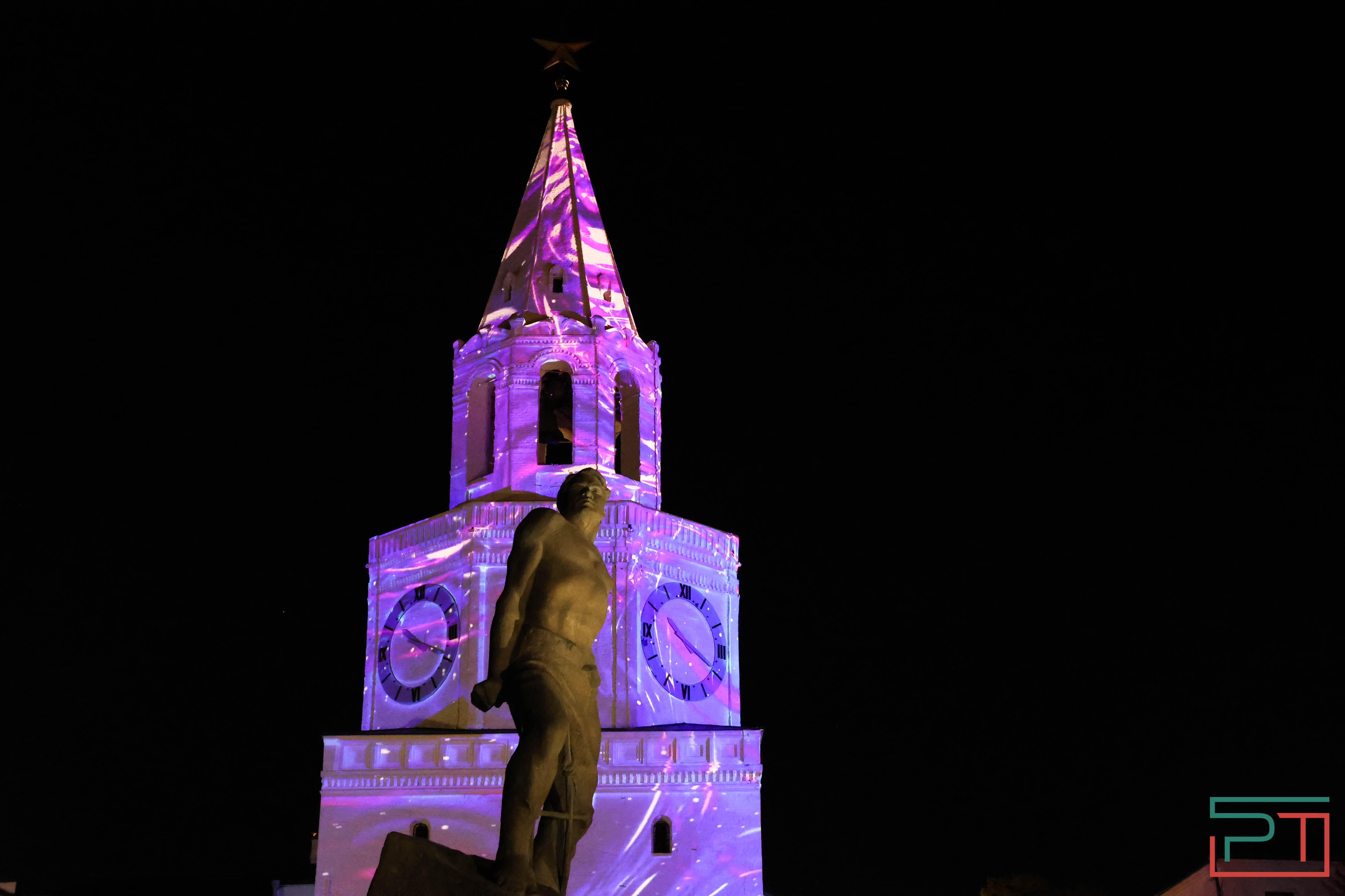 Фестиваль света "Сияние Кремля" в Казани