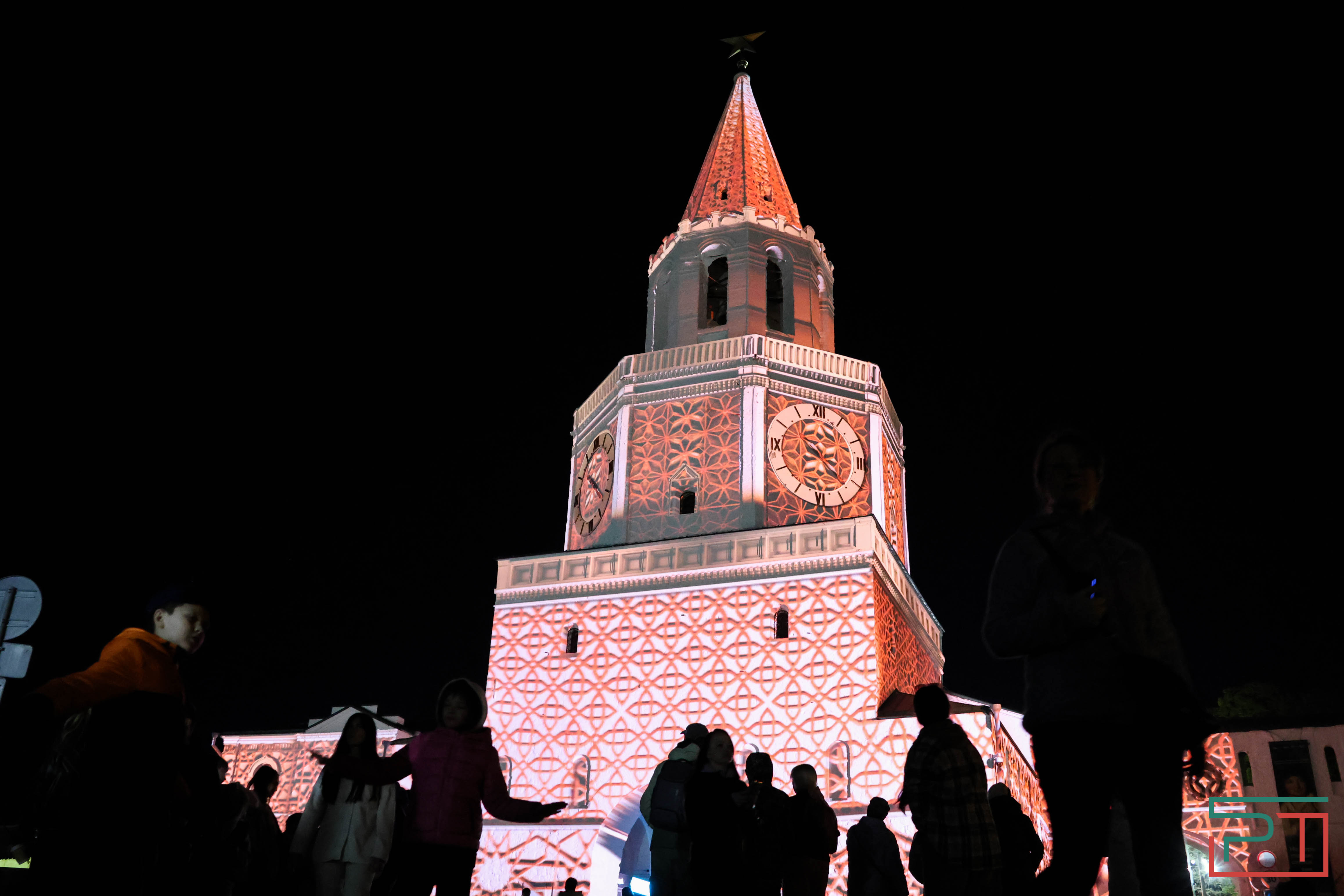 Фестиваль света "Сияние Кремля" в Казани