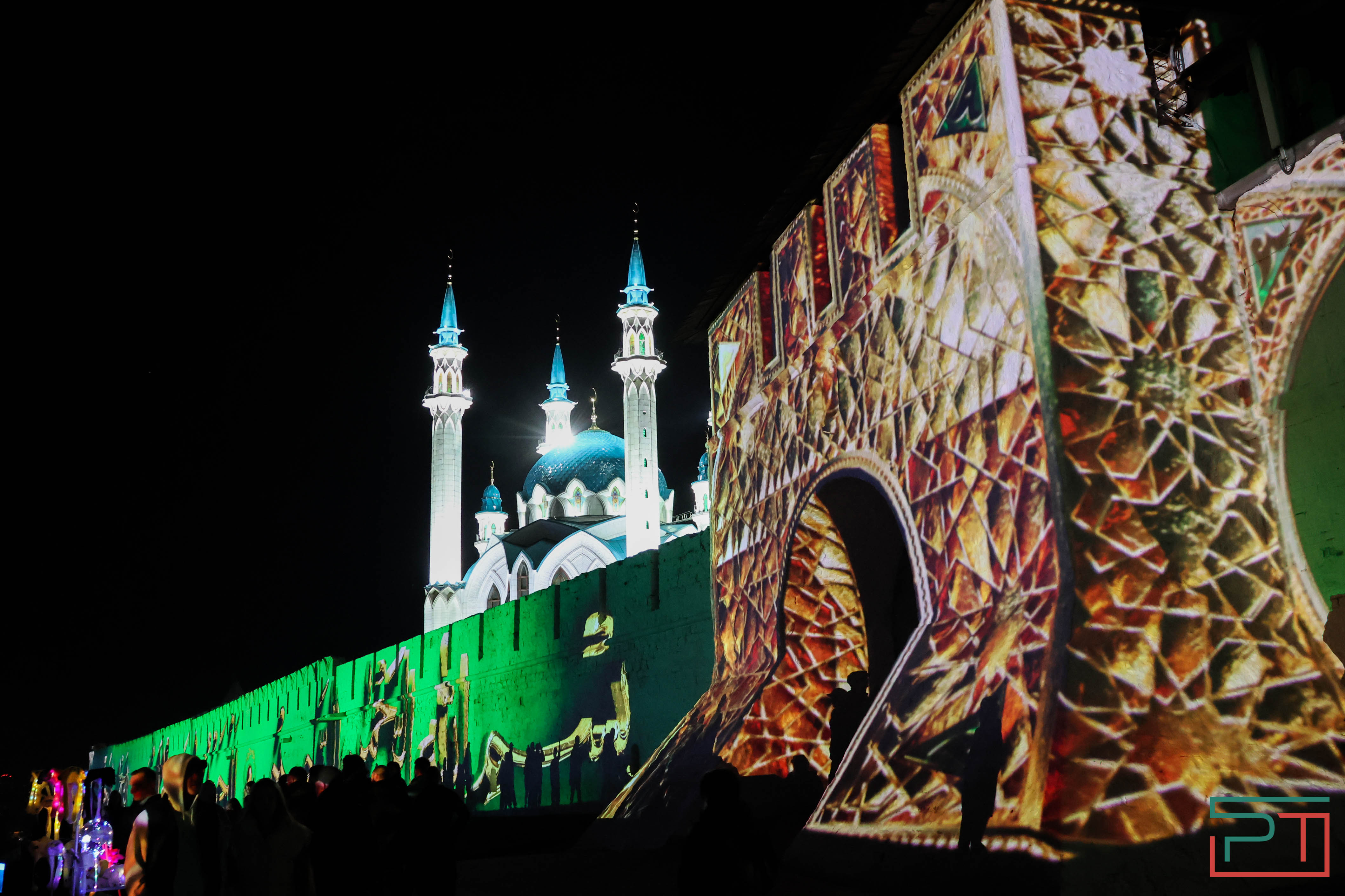 Фестиваль света "Сияние Кремля" в Казани
