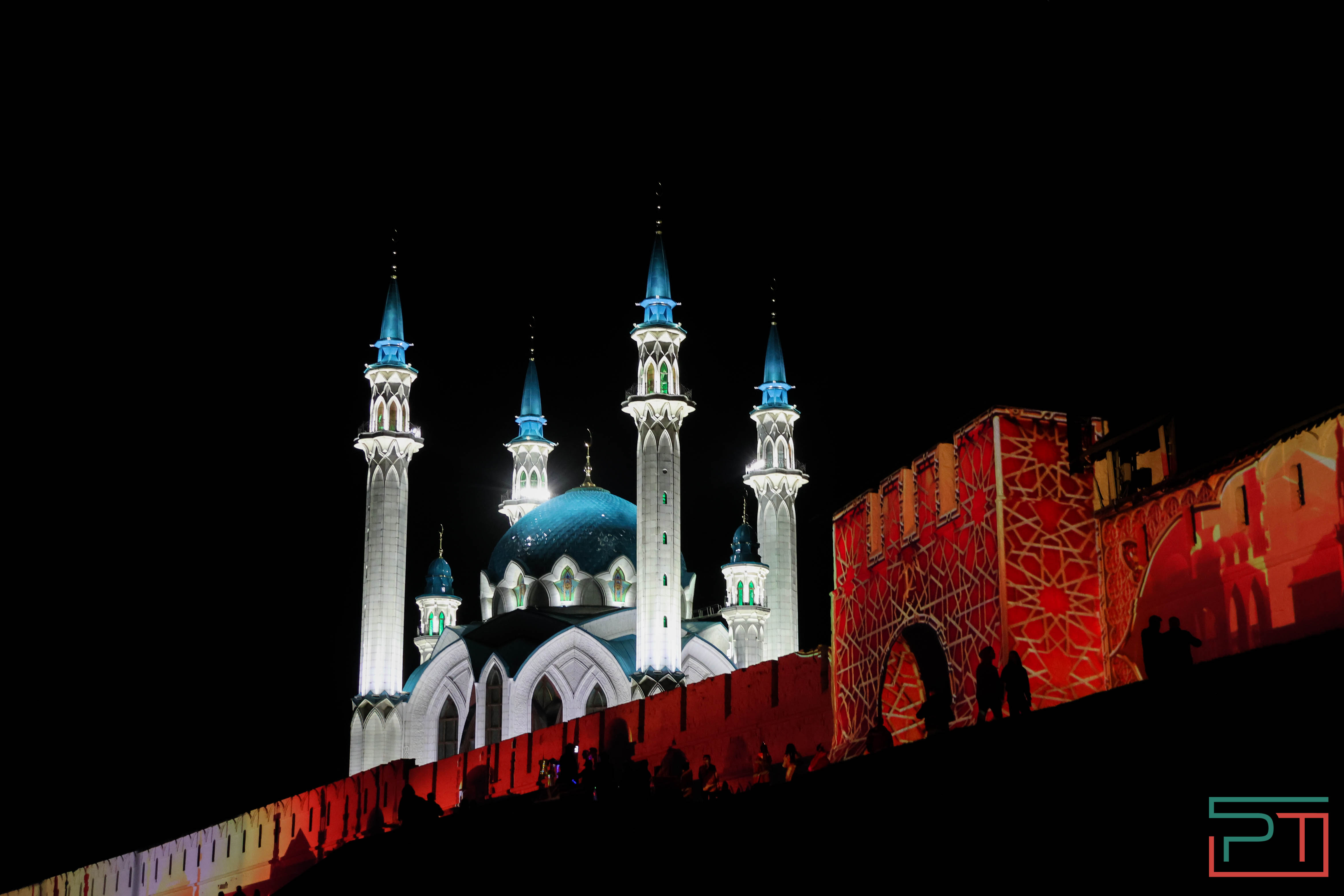 Фестиваль света "Сияние Кремля" в Казани