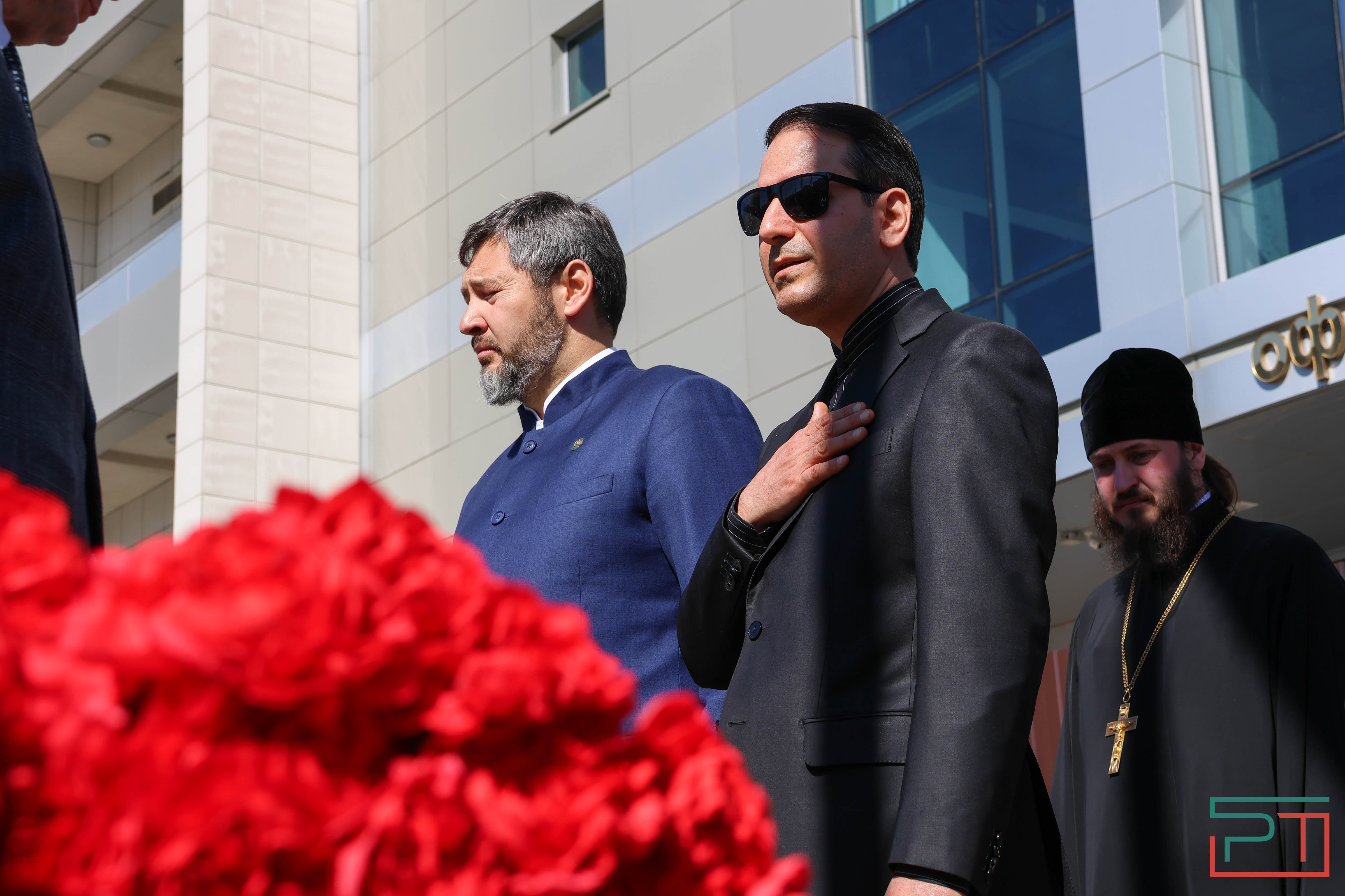 В Казани возложили цветы в память о гибели Президента Ирана