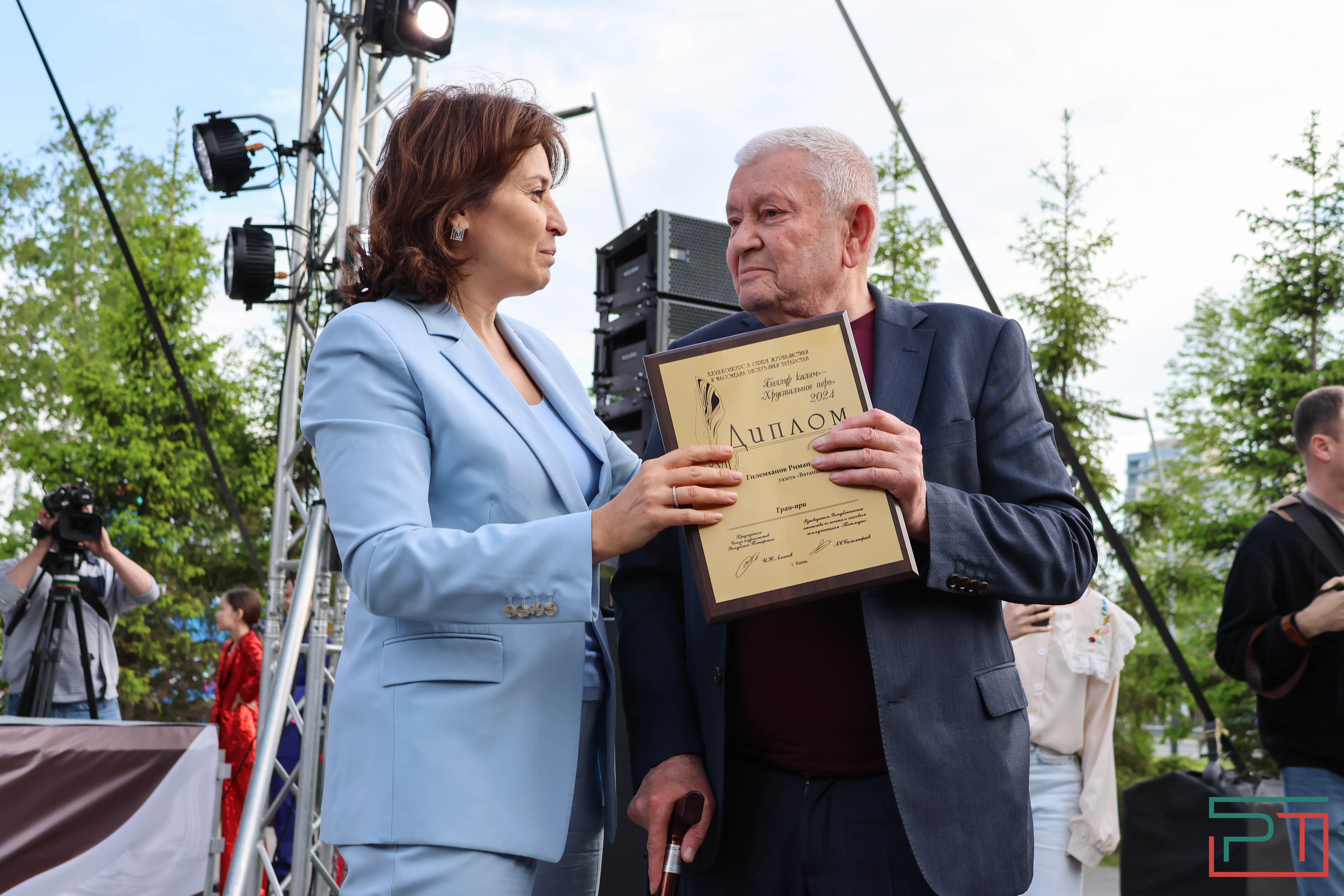 Объявлены победители журналистского конкурса «Хрустальное перо 2024»