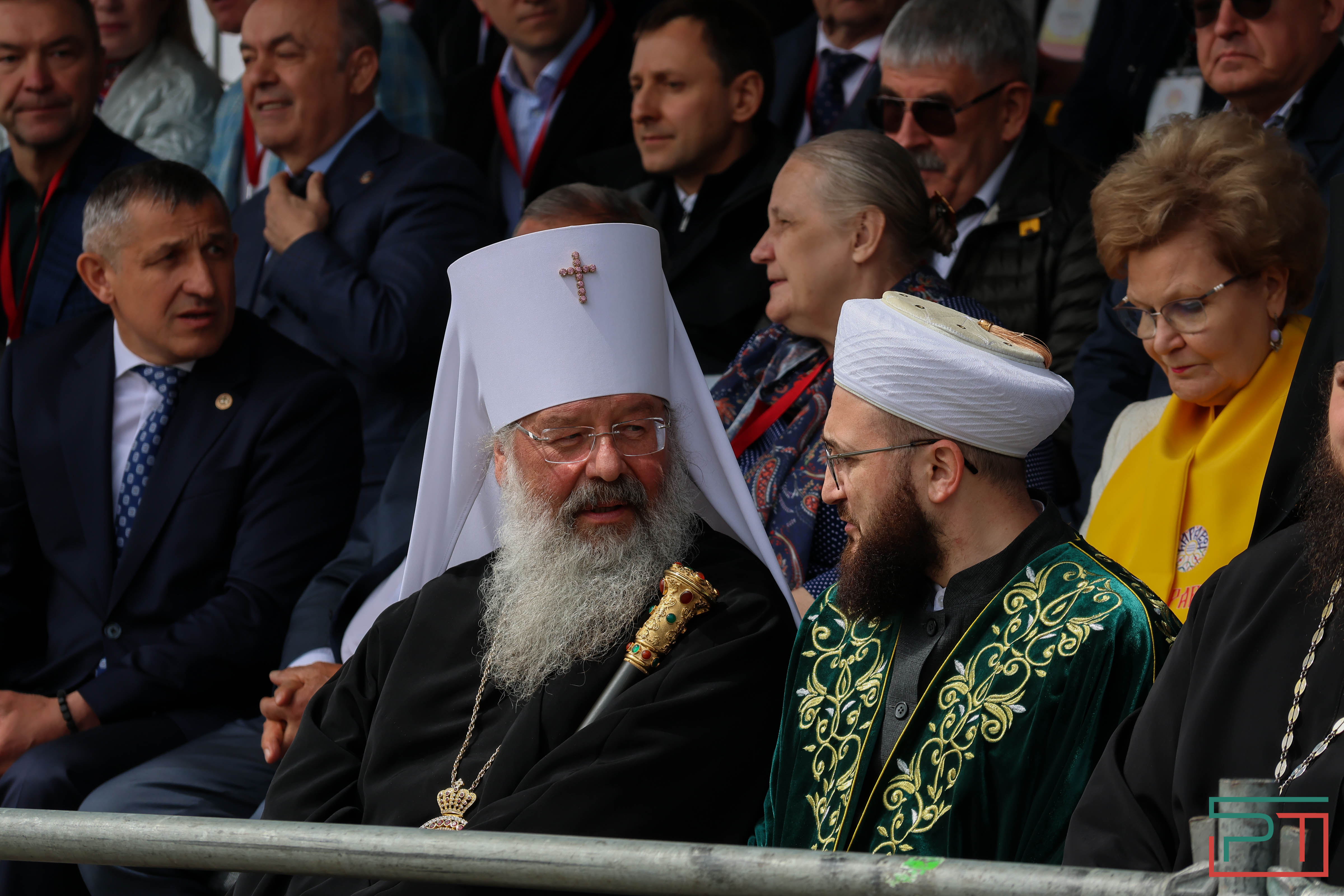 Минниханов посетил русский народный праздник Каравон