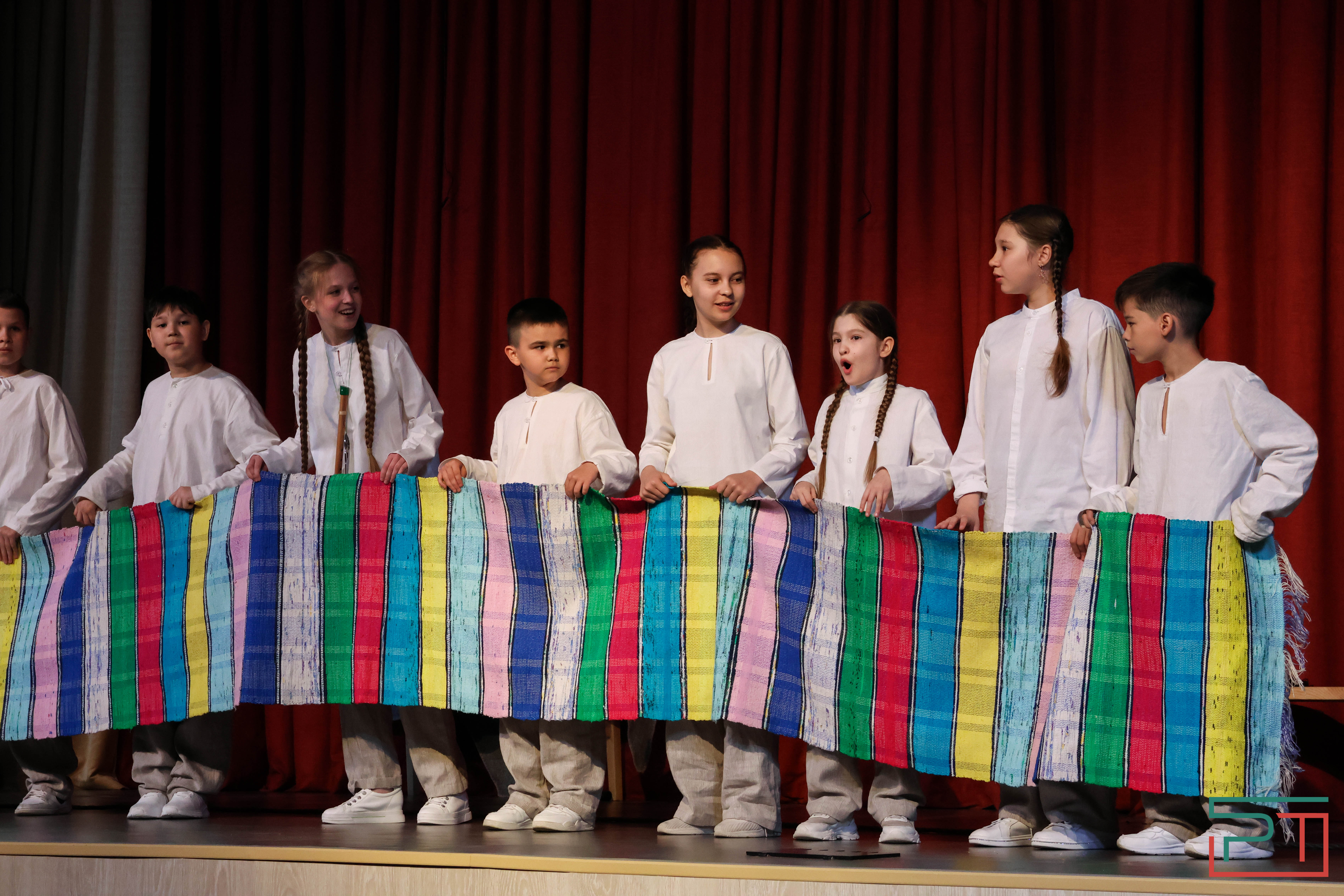 Актеры ГИТИСфеста выступили в Казани