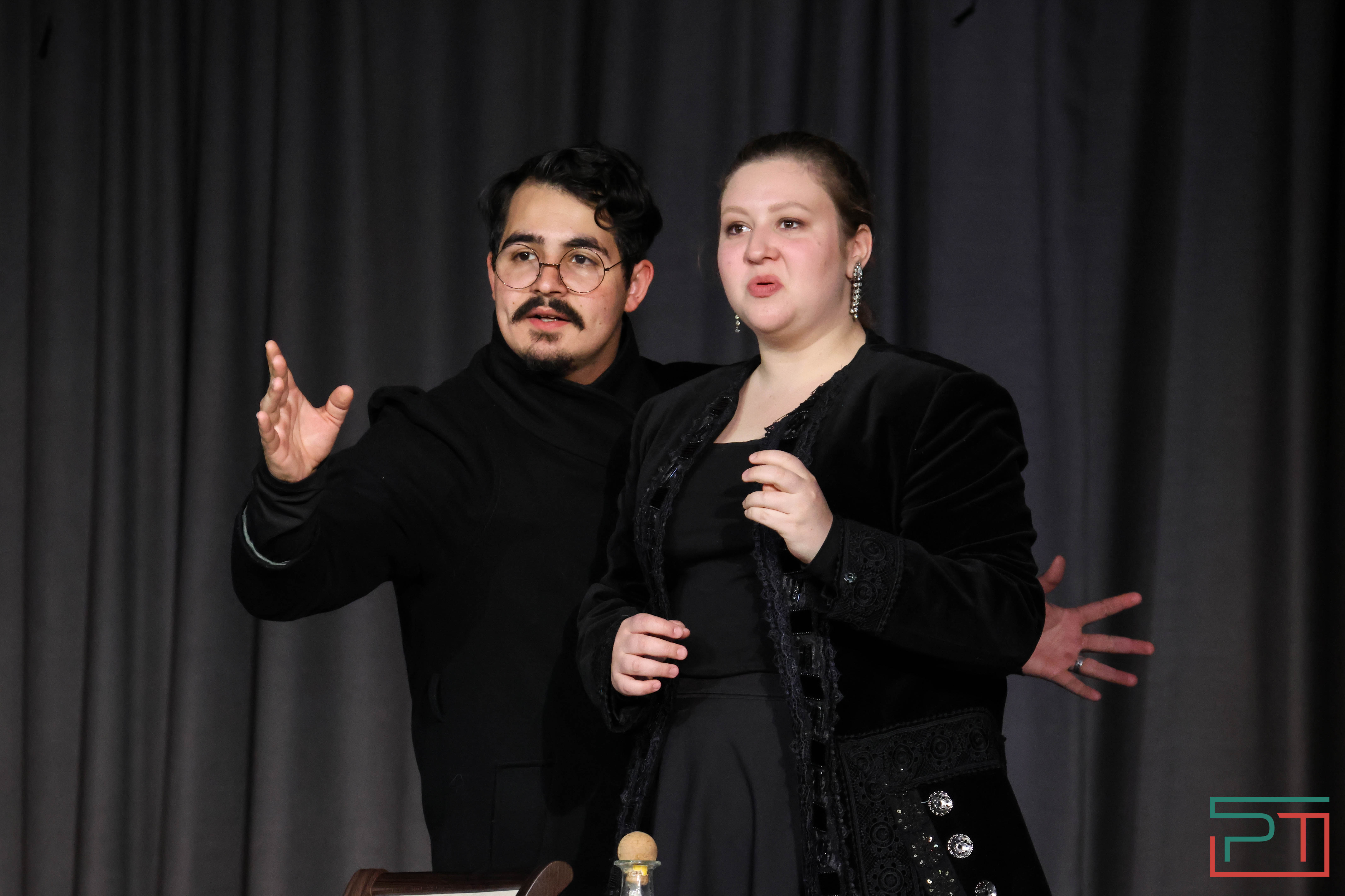 Актеры ГИТИСфеста выступили в Казани