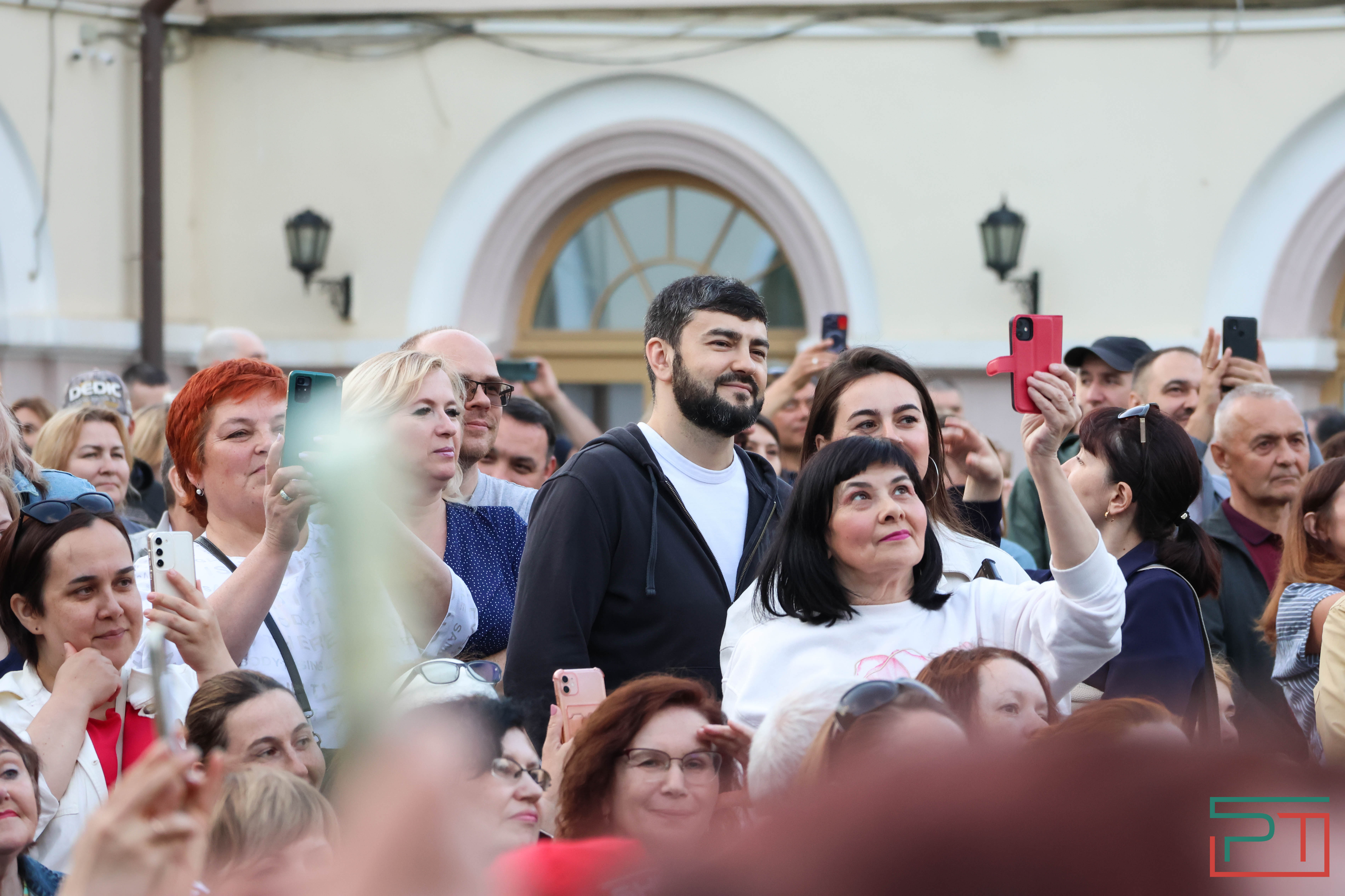 Группа Волга-Волга открыла летний сезон в дворике Национального музея РТ