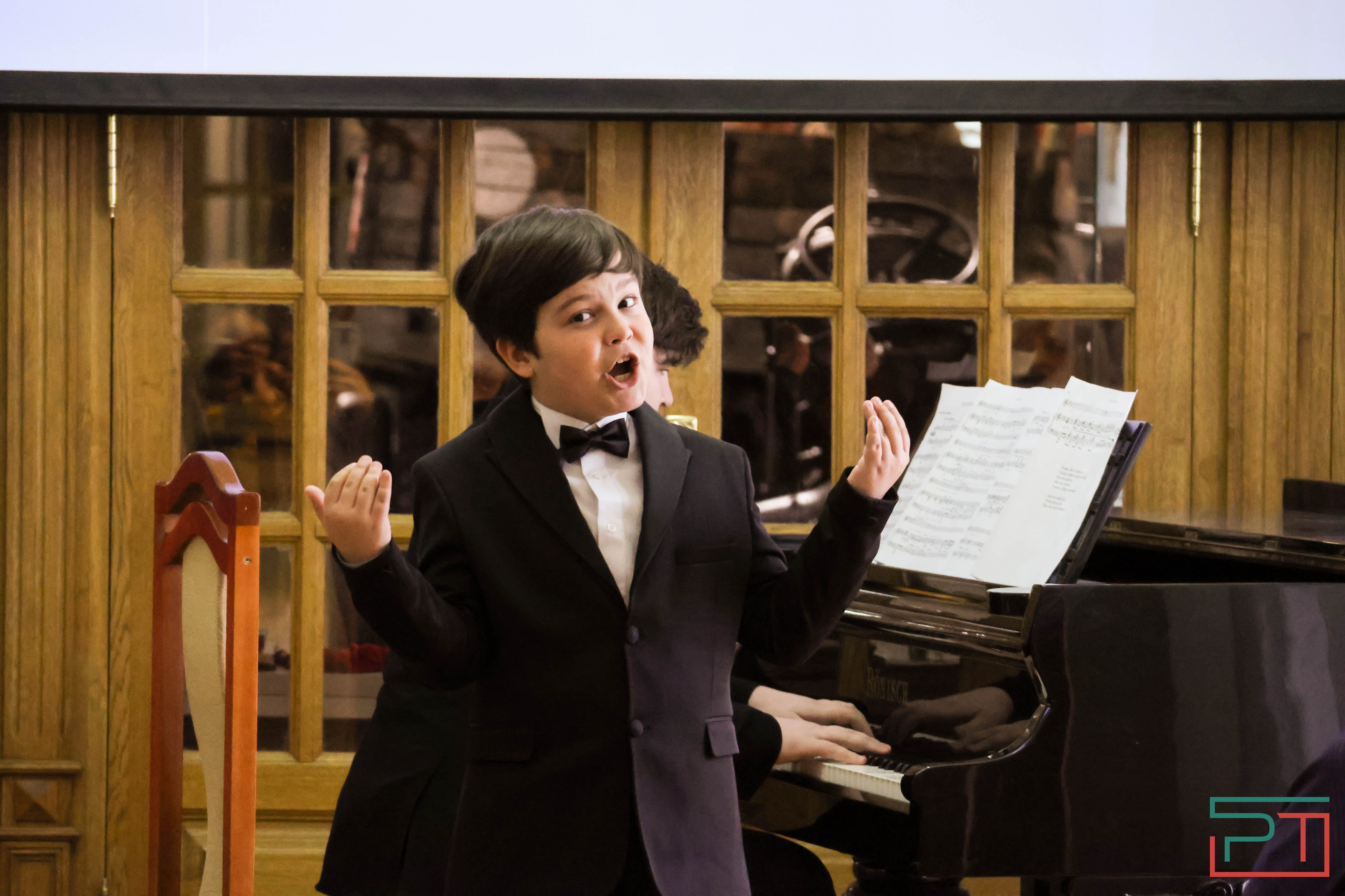 Акция «Знамя – символ Победы» прошла в Нацмузее РТ