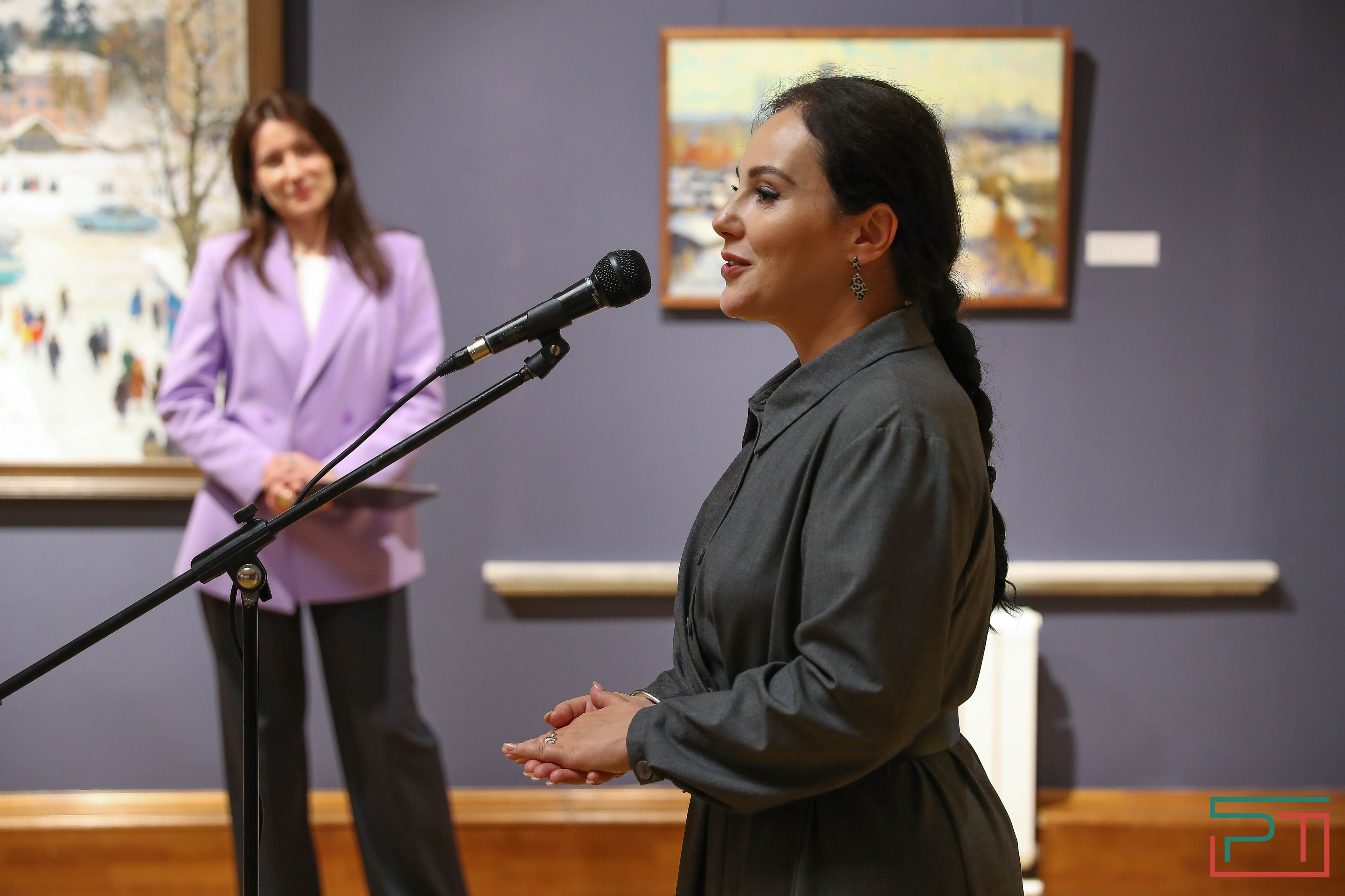 Выставка «Свадьба на Советской улице» открылась в «Хазинэ»