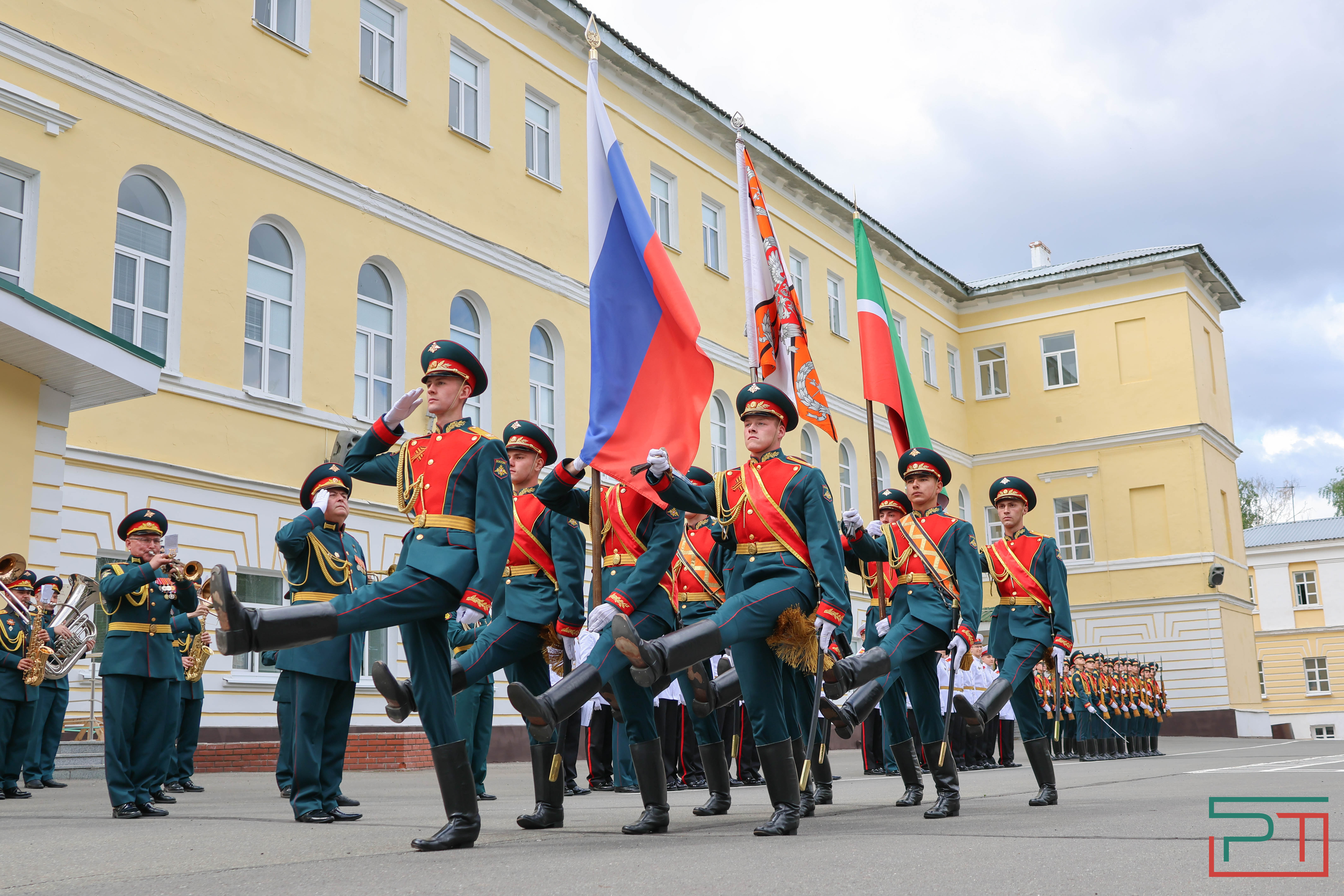 76-й выпуск прошел в Казанском Суворовском училище