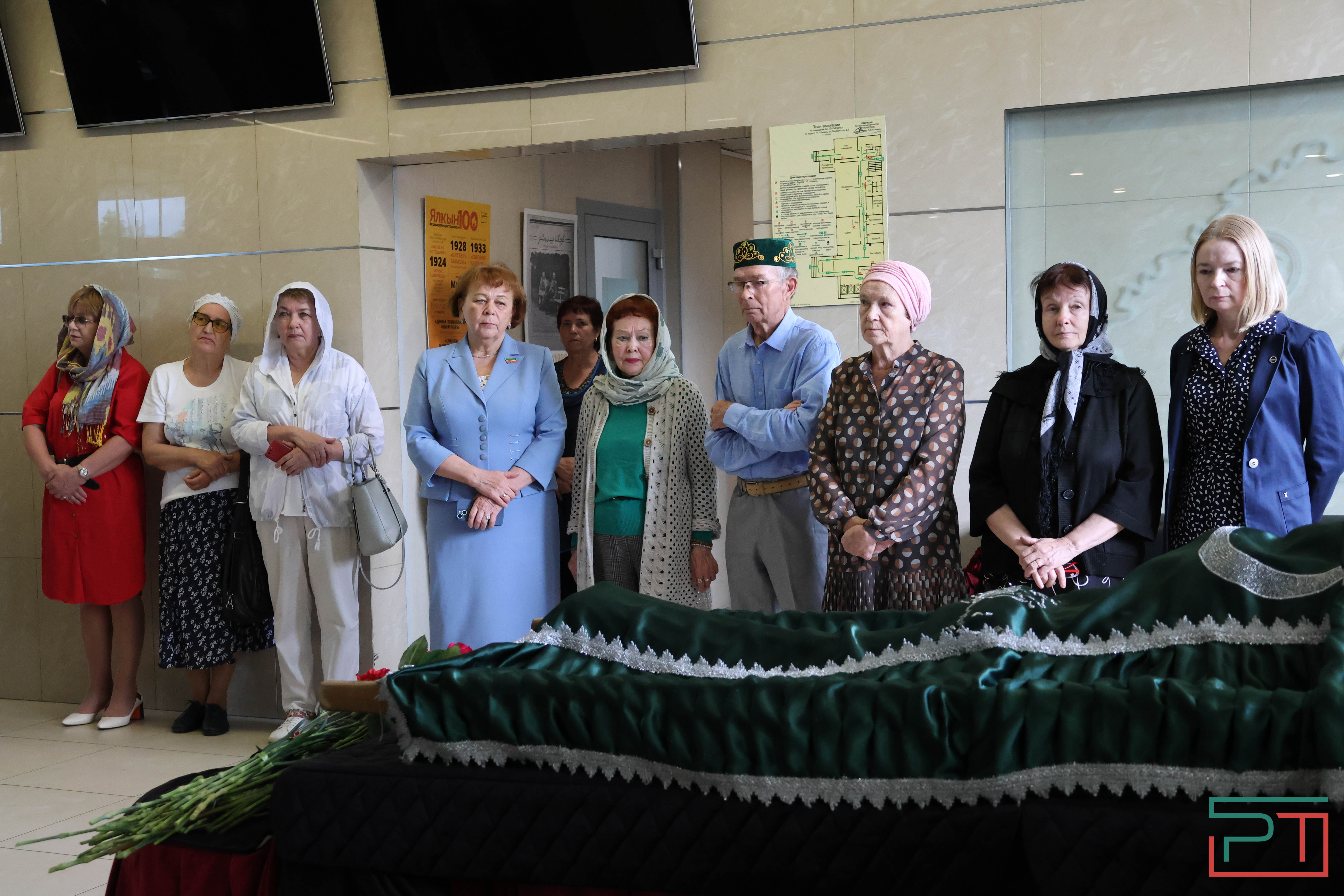 В Казани простились с экс-министром информации и печати РТ Шамилем Хамматовым