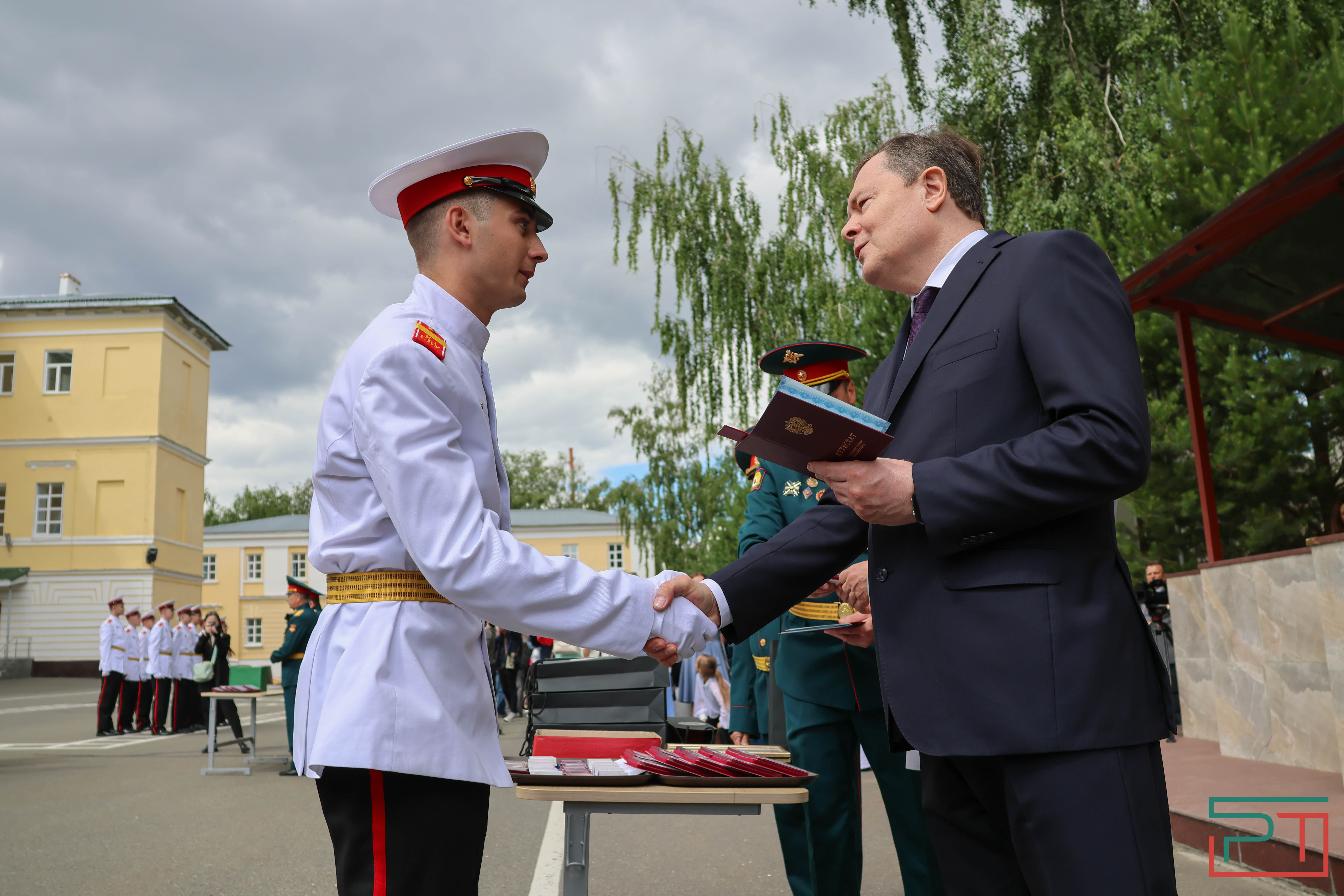 76-й выпуск прошел в Казанском Суворовском училище