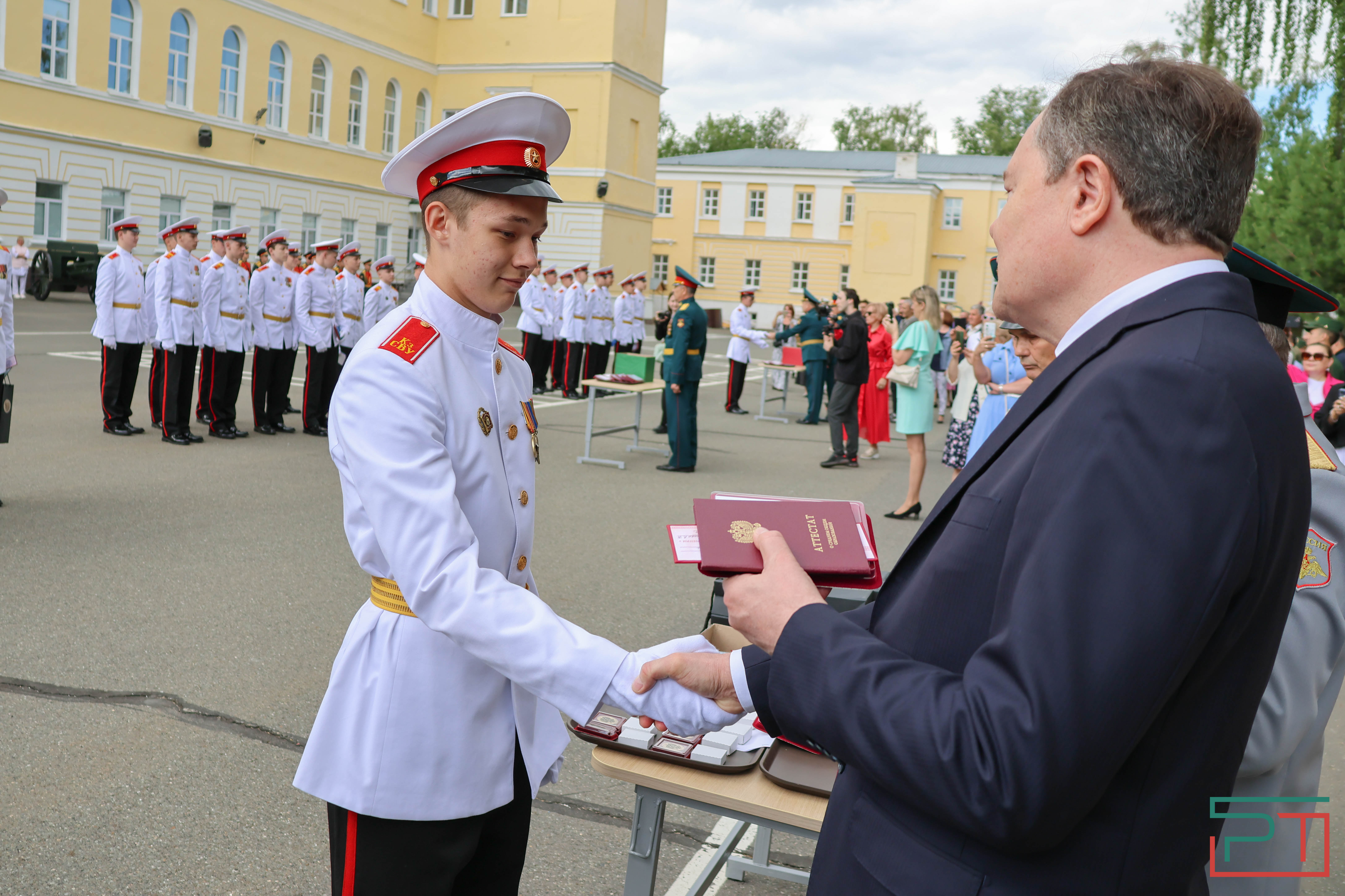 76-й выпуск прошел в Казанском Суворовском училище